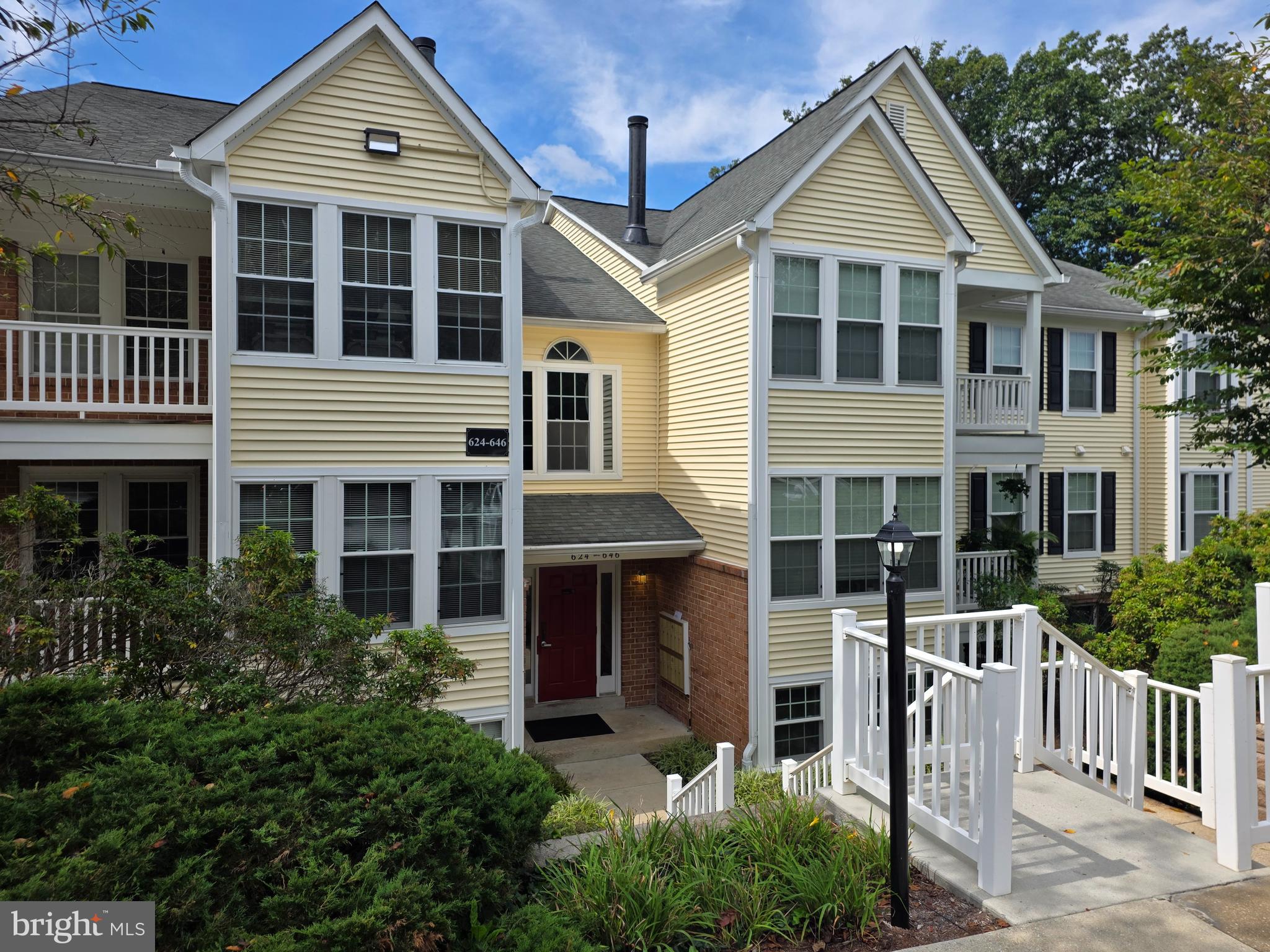 628 SOUTHERN HILLS DRIVE B