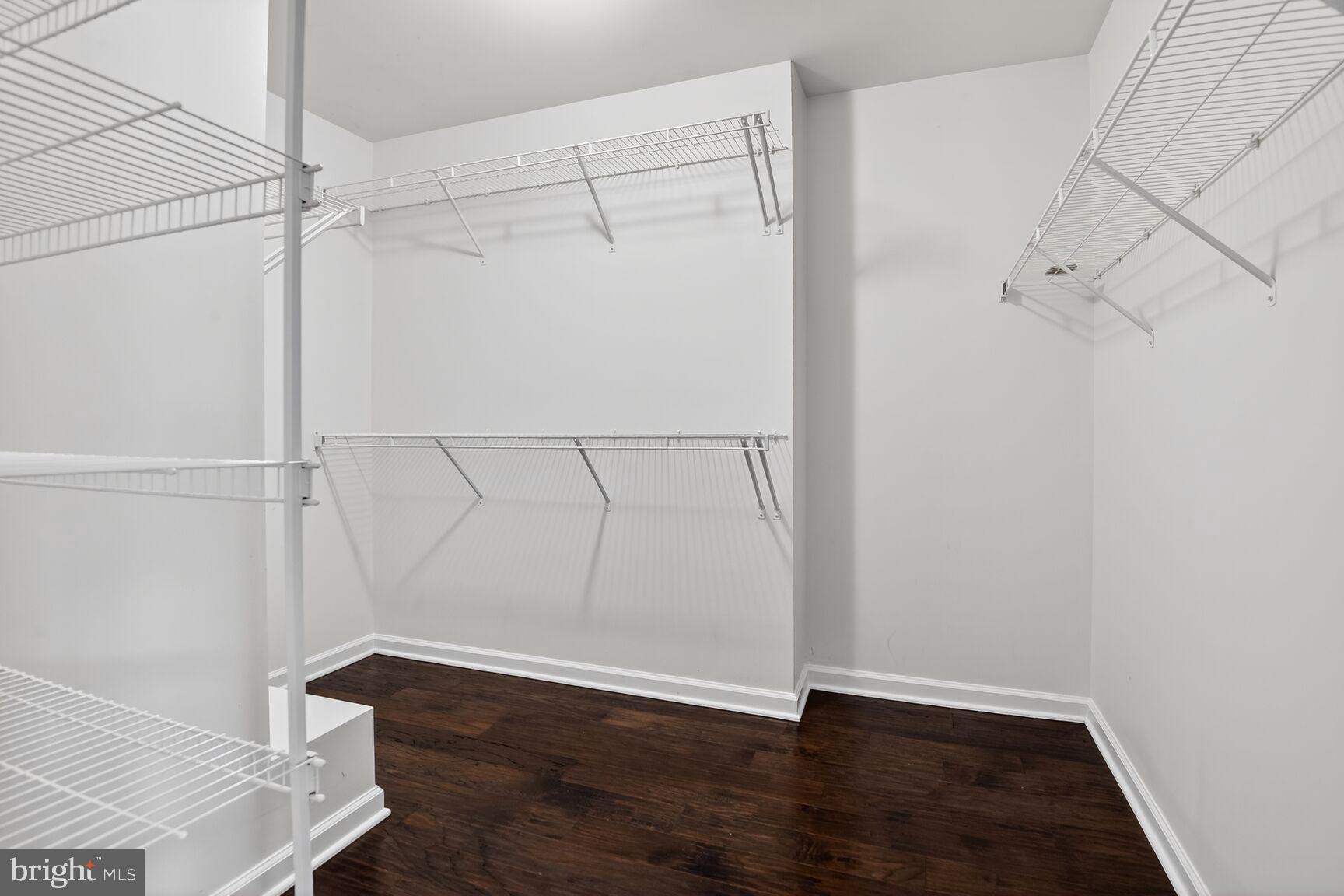 CASCADES PLACE CONDOMINIUM - Residential