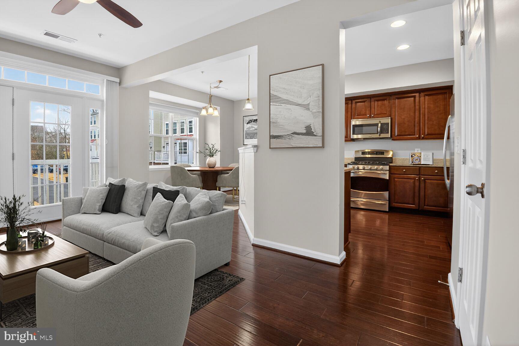 CASCADES PLACE CONDOMINIUM - Residential