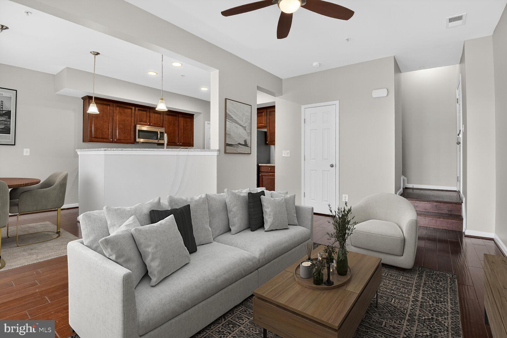 CASCADES PLACE CONDOMINIUM - Residential