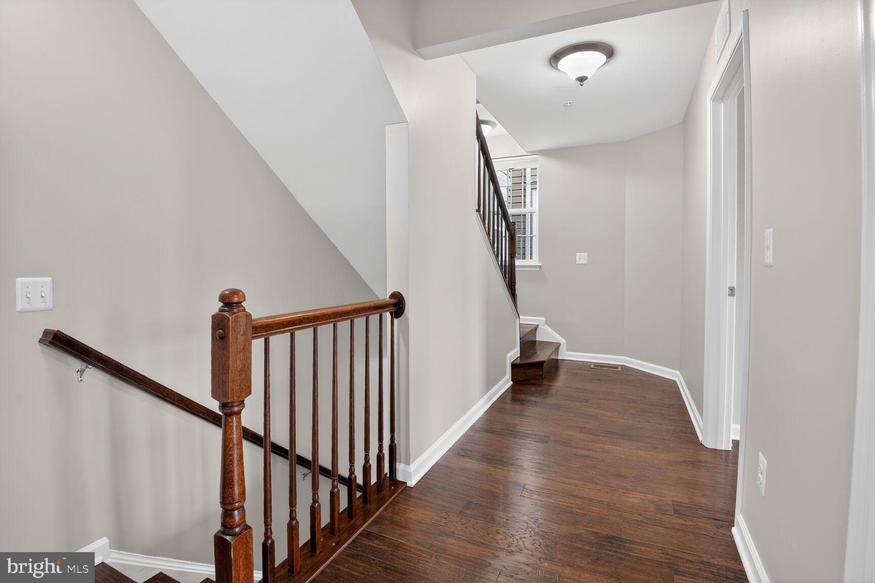 CASCADES PLACE CONDOMINIUM - Residential