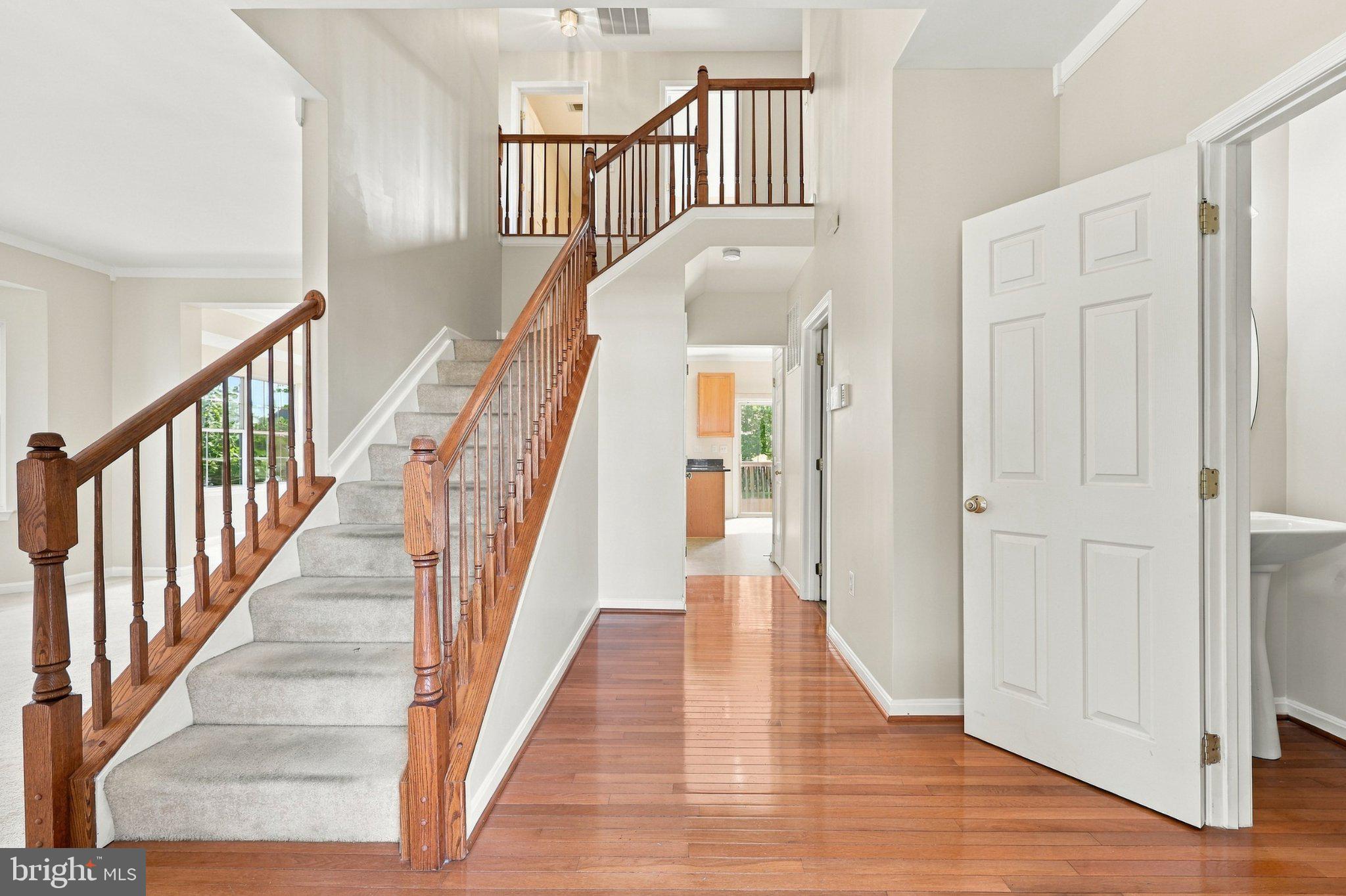 382 BETTS WAY