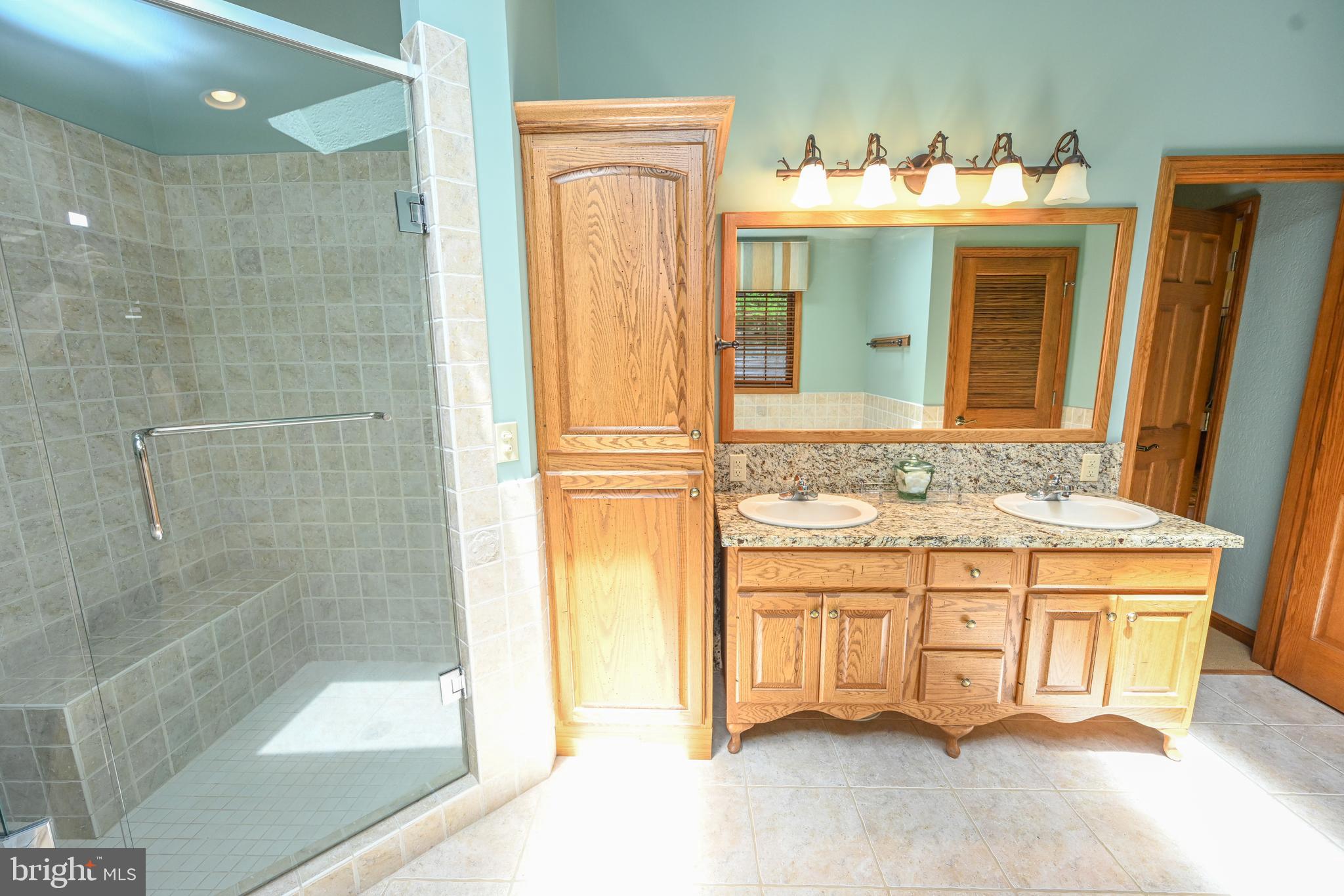 NORTH SHORE EAST - Residential