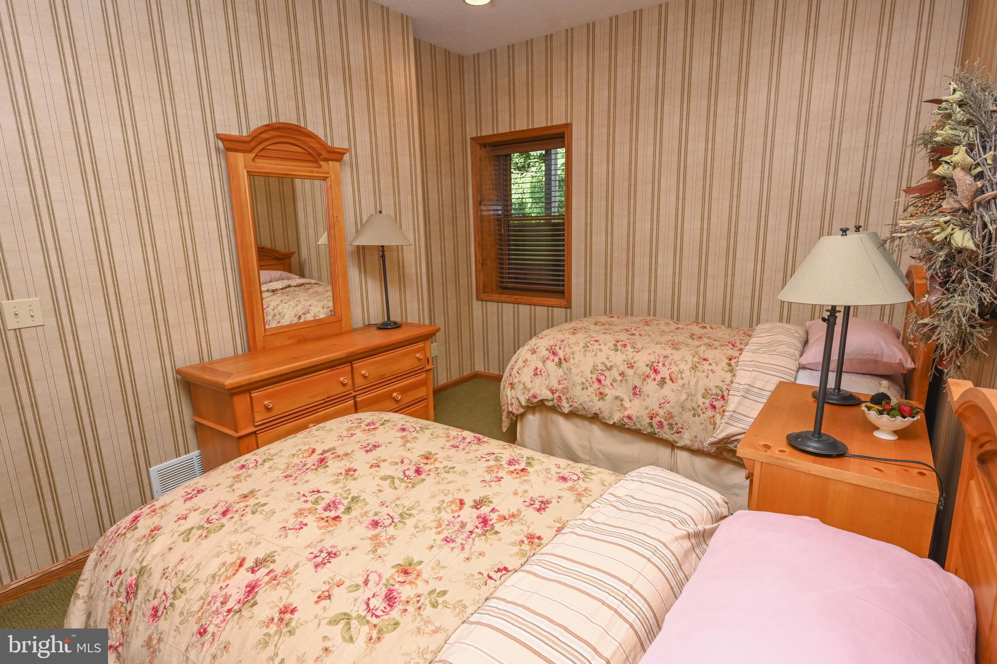 NORTH SHORE EAST - Residential