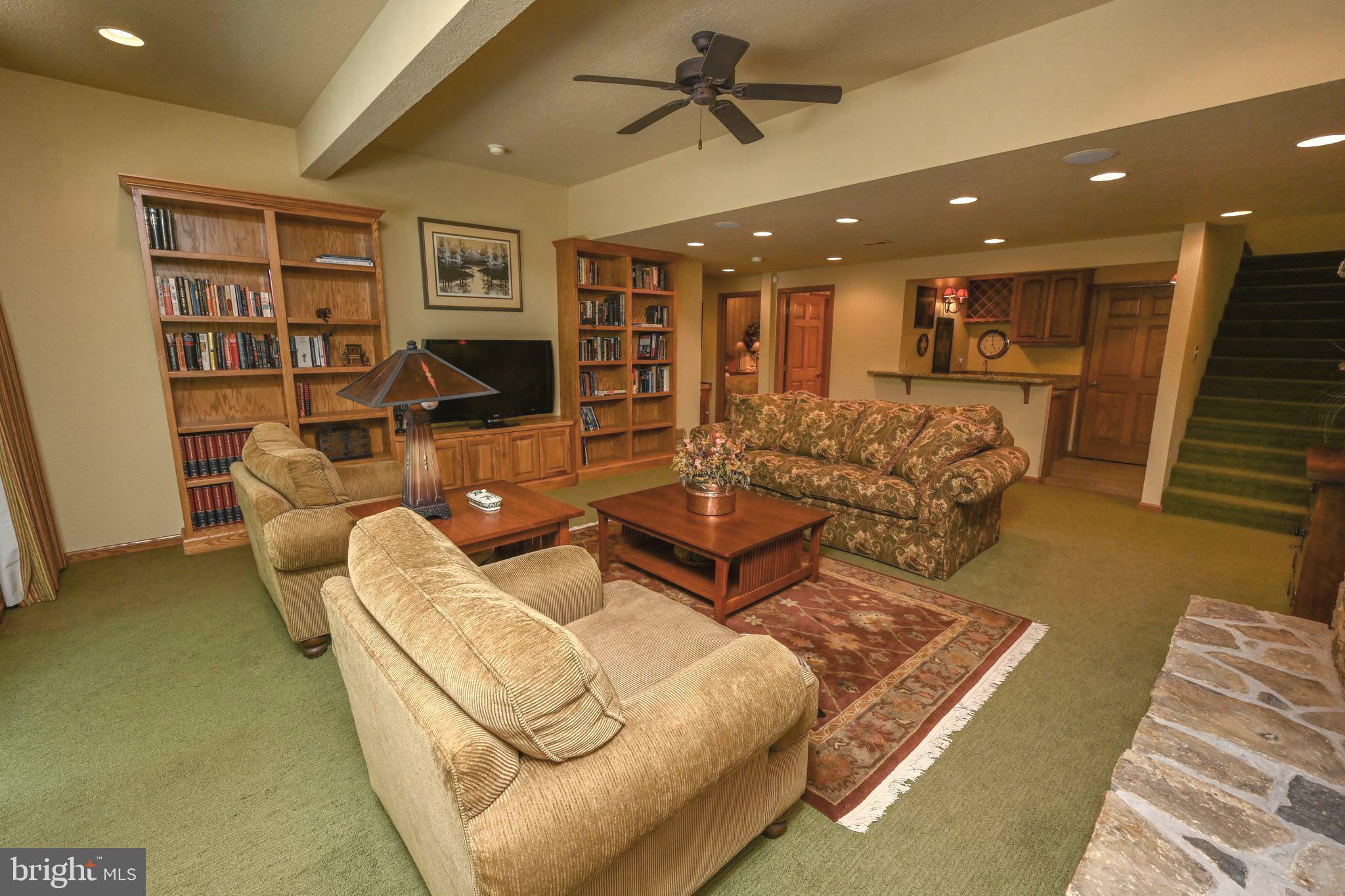 NORTH SHORE EAST - Residential