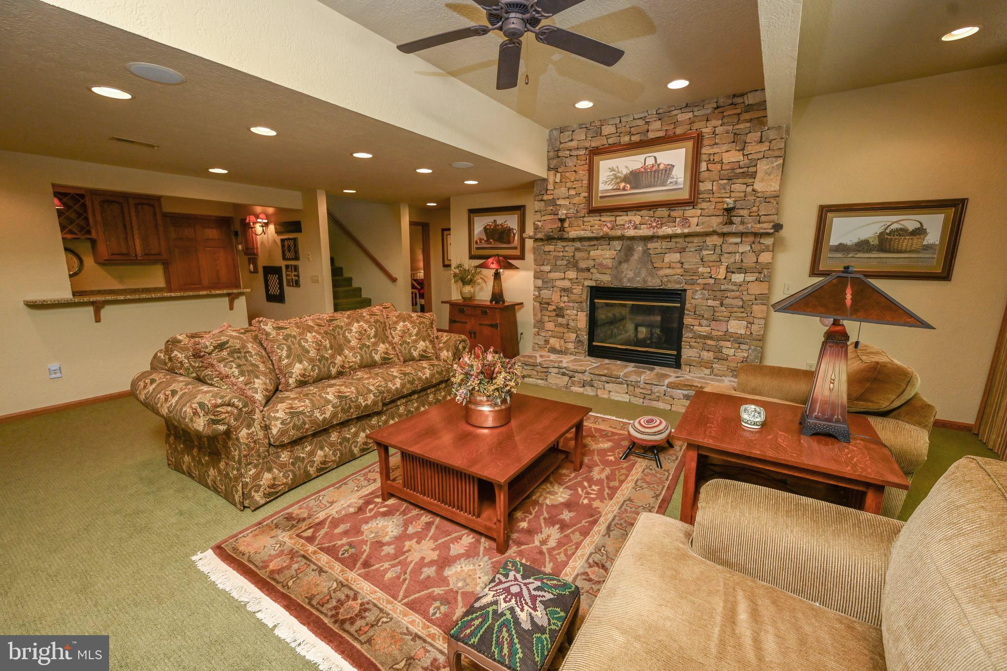 NORTH SHORE EAST - Residential