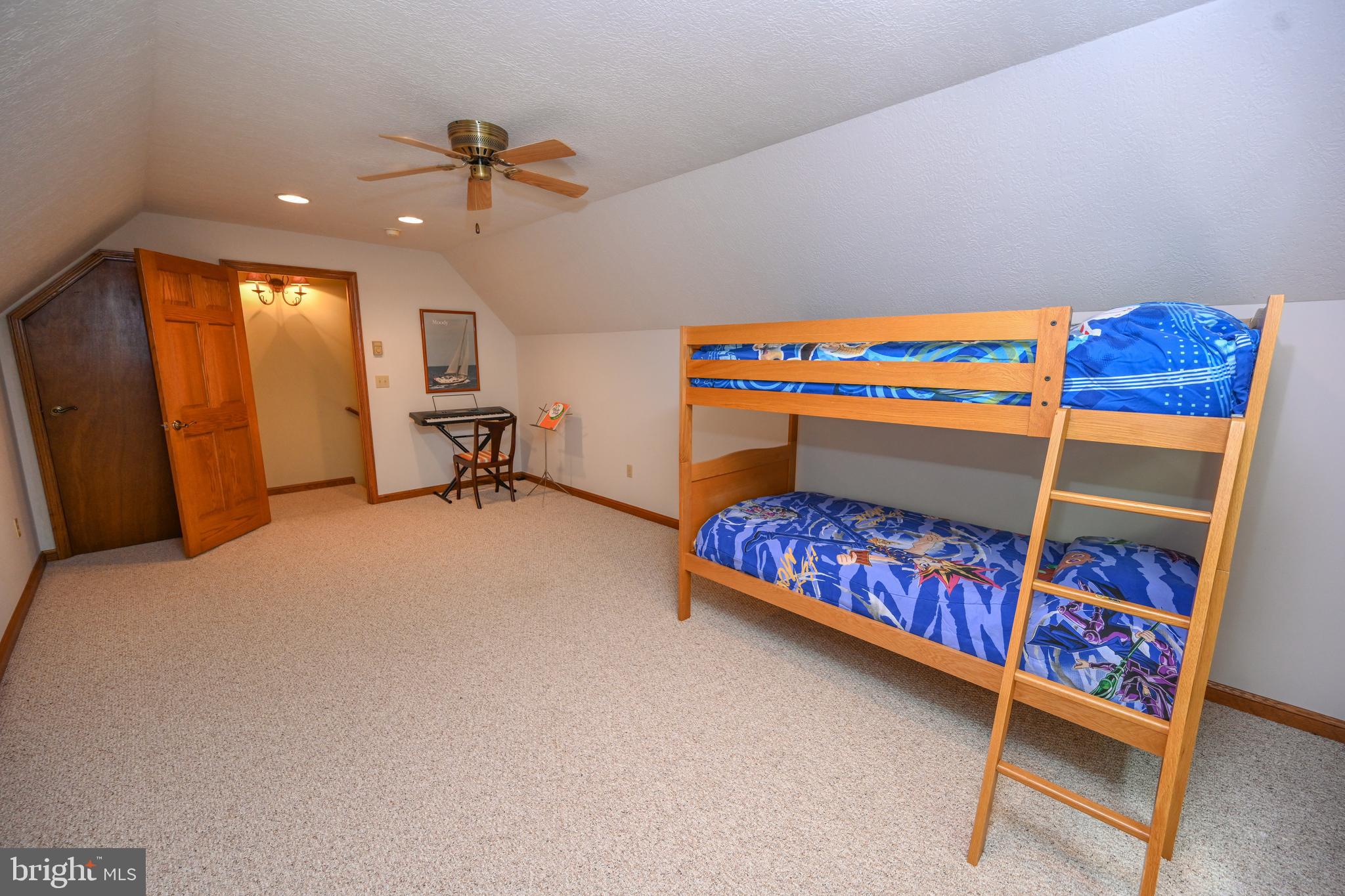 NORTH SHORE EAST - Residential