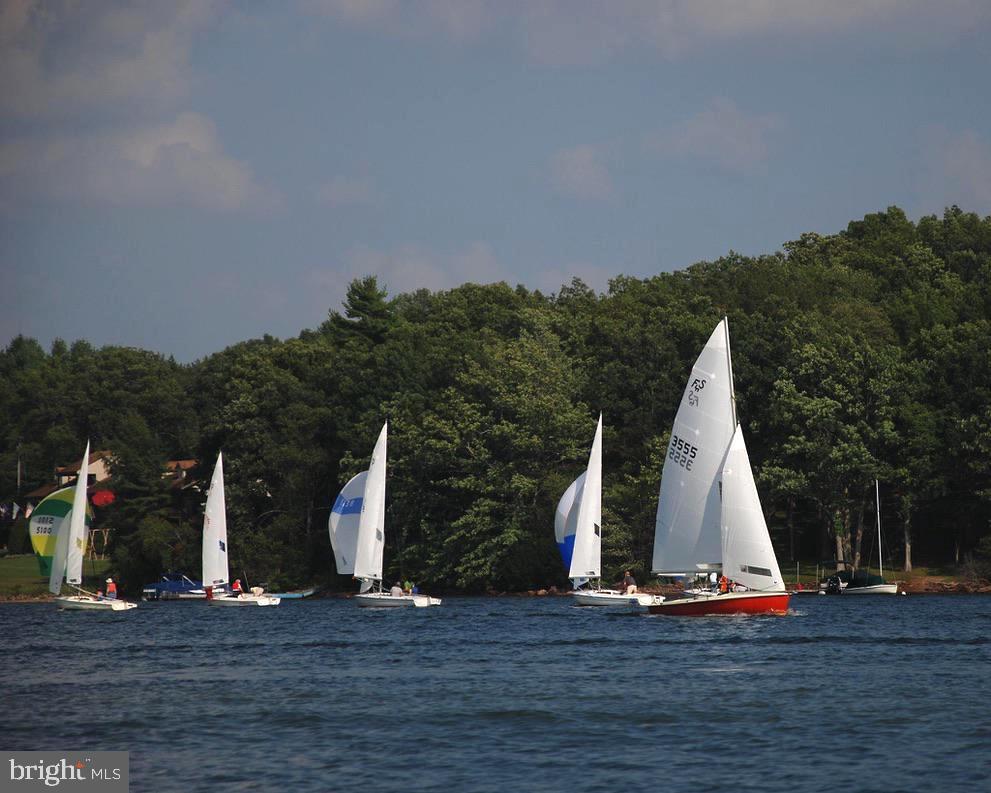 NORTH SHORE EAST - Residential