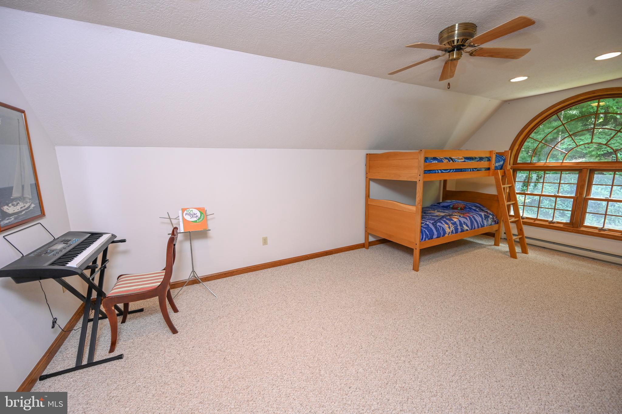 NORTH SHORE EAST - Residential