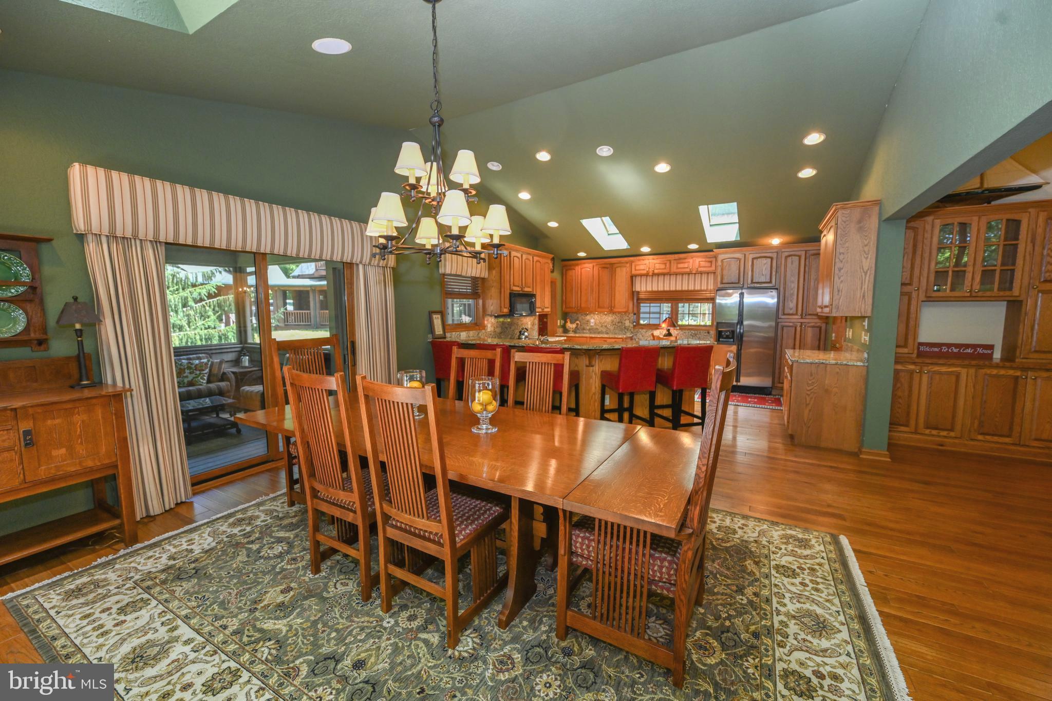 NORTH SHORE EAST - Residential