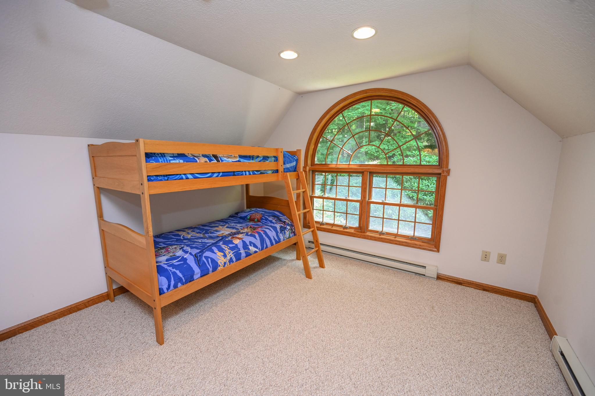 NORTH SHORE EAST - Residential