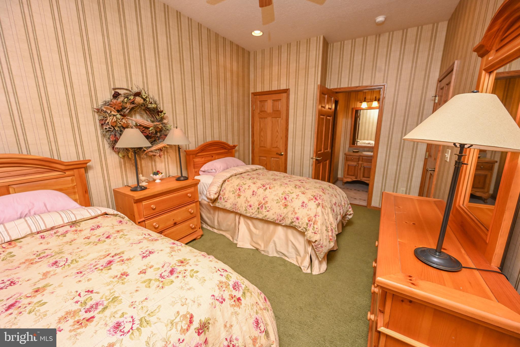 NORTH SHORE EAST - Residential