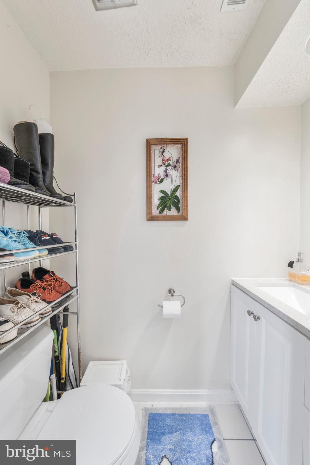 VALLEY STREAM ESTATES - Residential