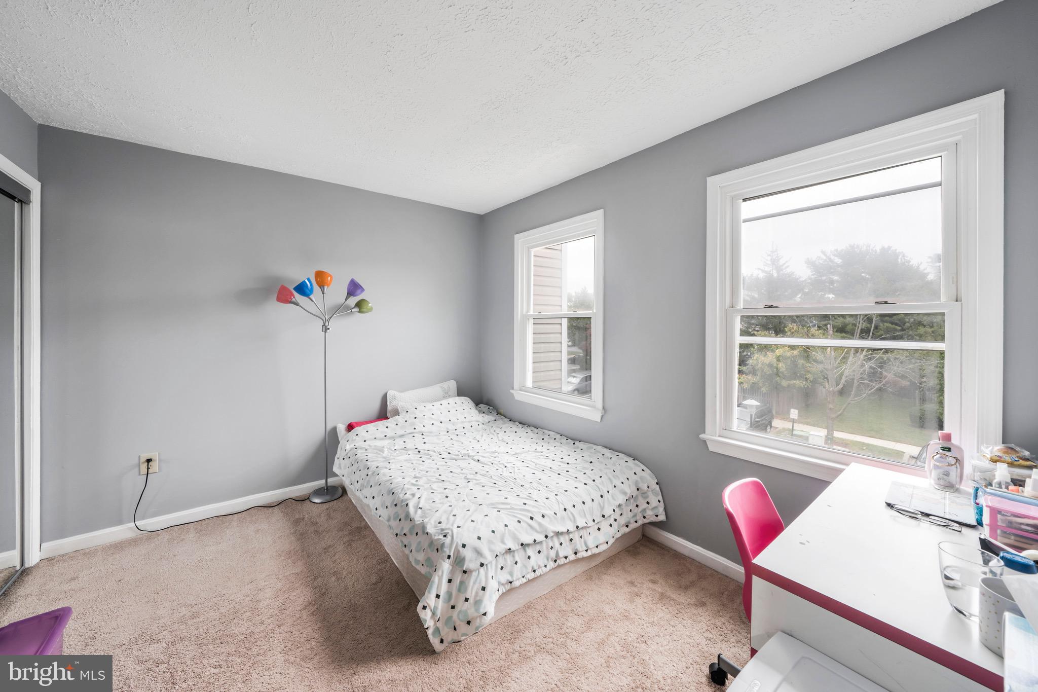 VALLEY STREAM ESTATES - Residential