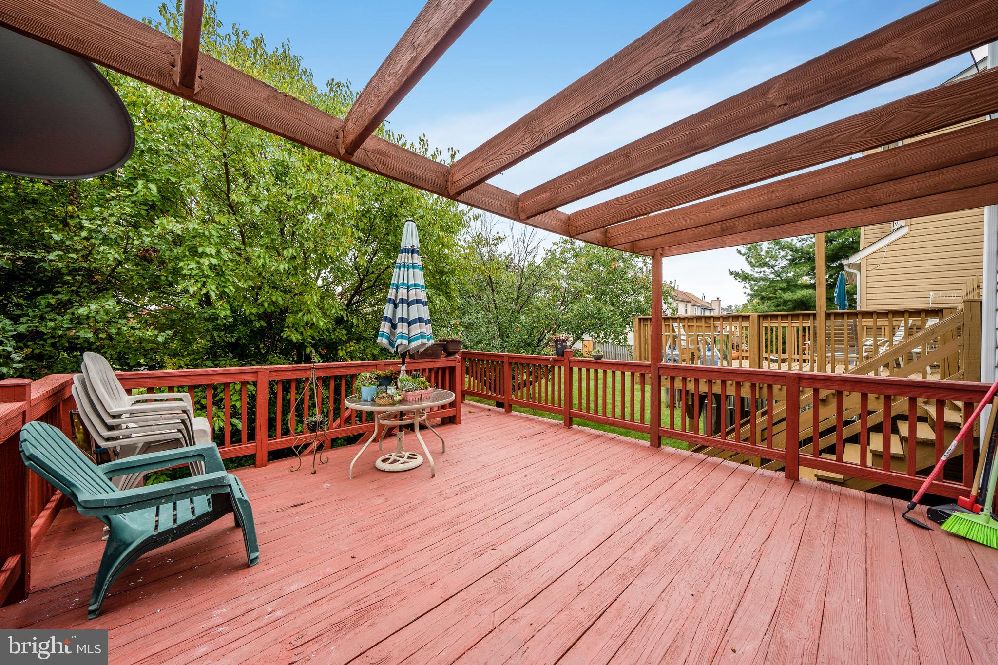 VALLEY STREAM ESTATES - Residential