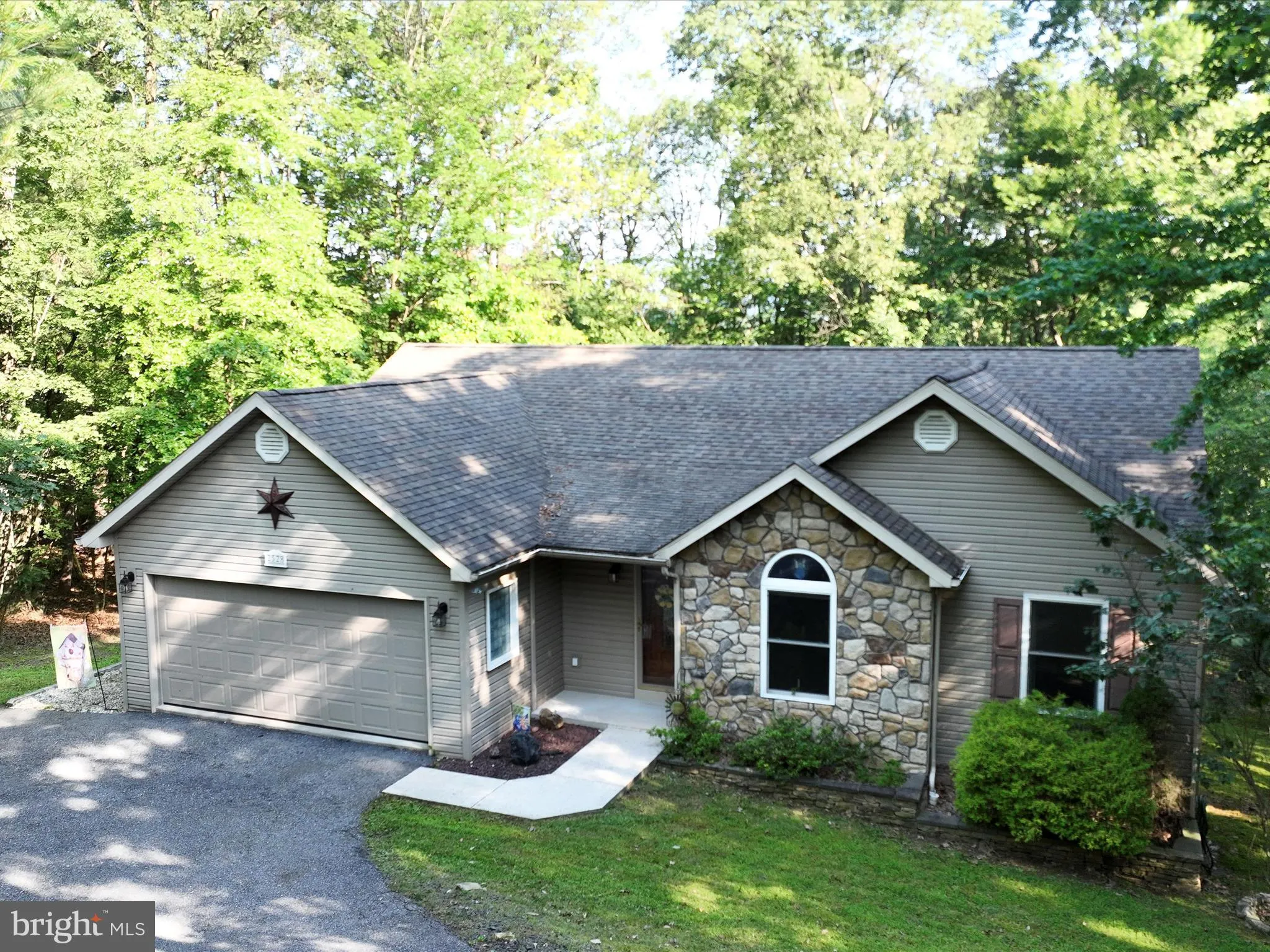 Auburn, Pennsylvania 17922, United States, 3 Bedrooms Bedrooms, ,2 BathroomsBathrooms,Residential,Active,156397