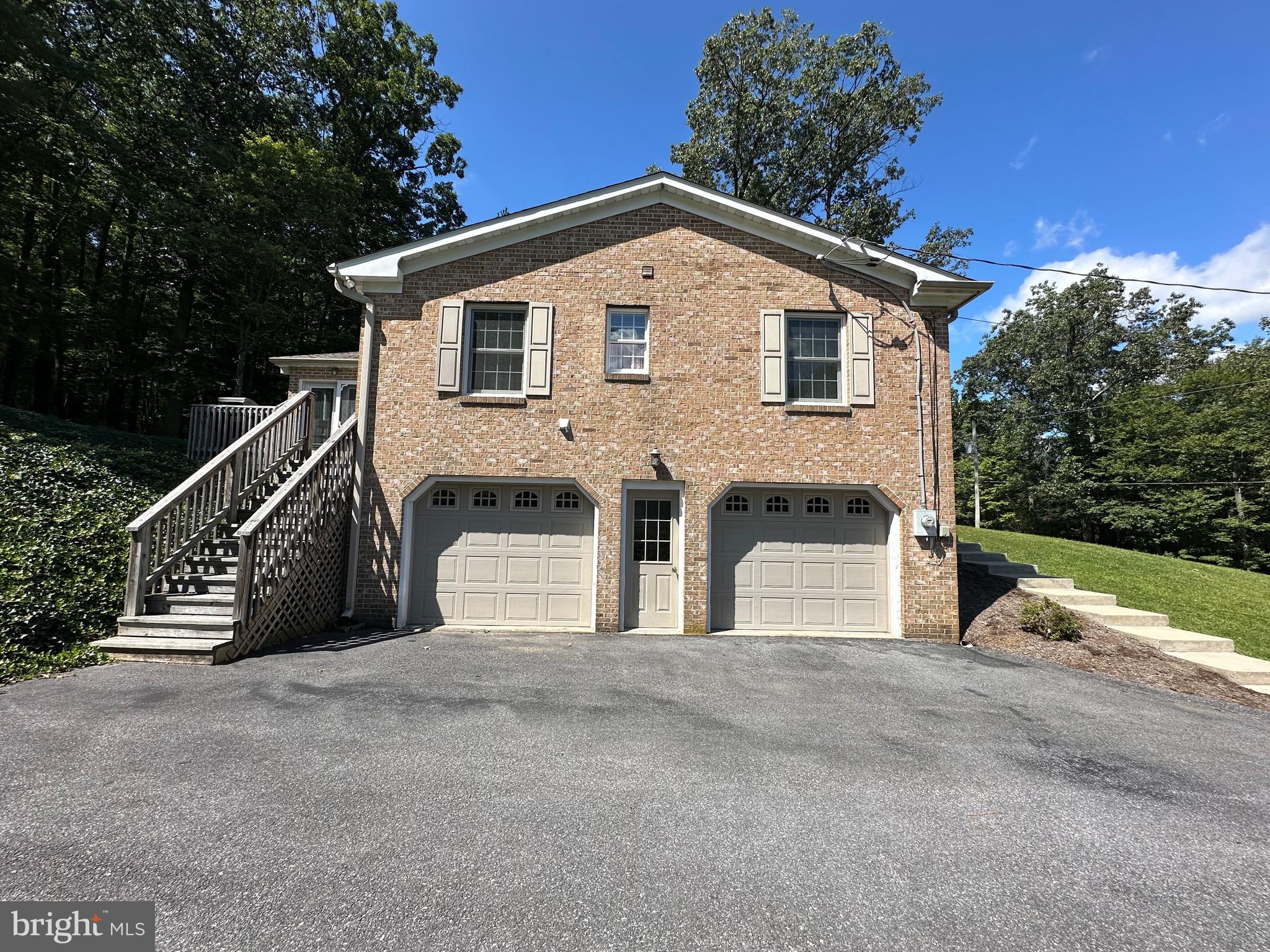 CALEDONIA - Residential