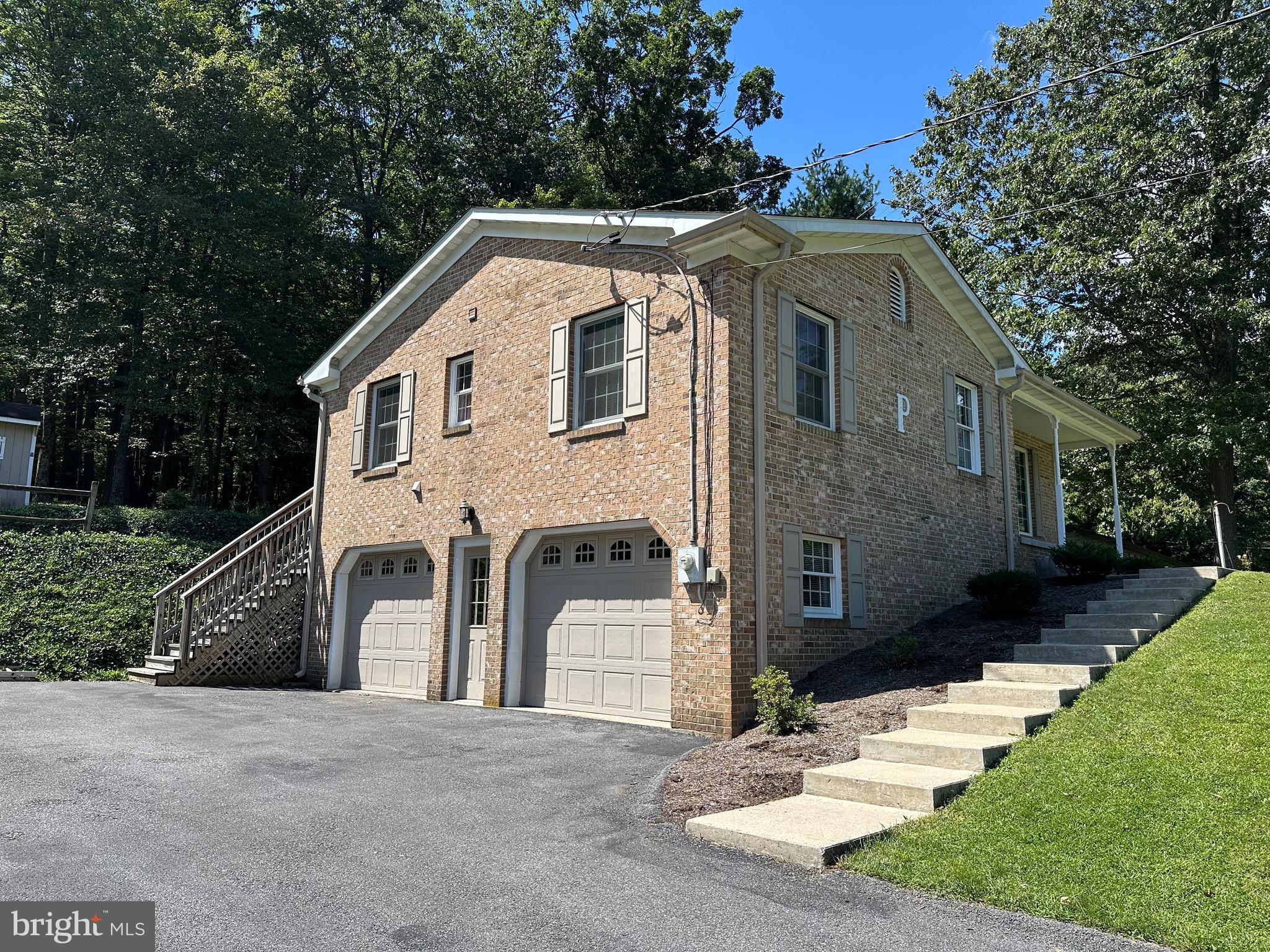 CALEDONIA - Residential