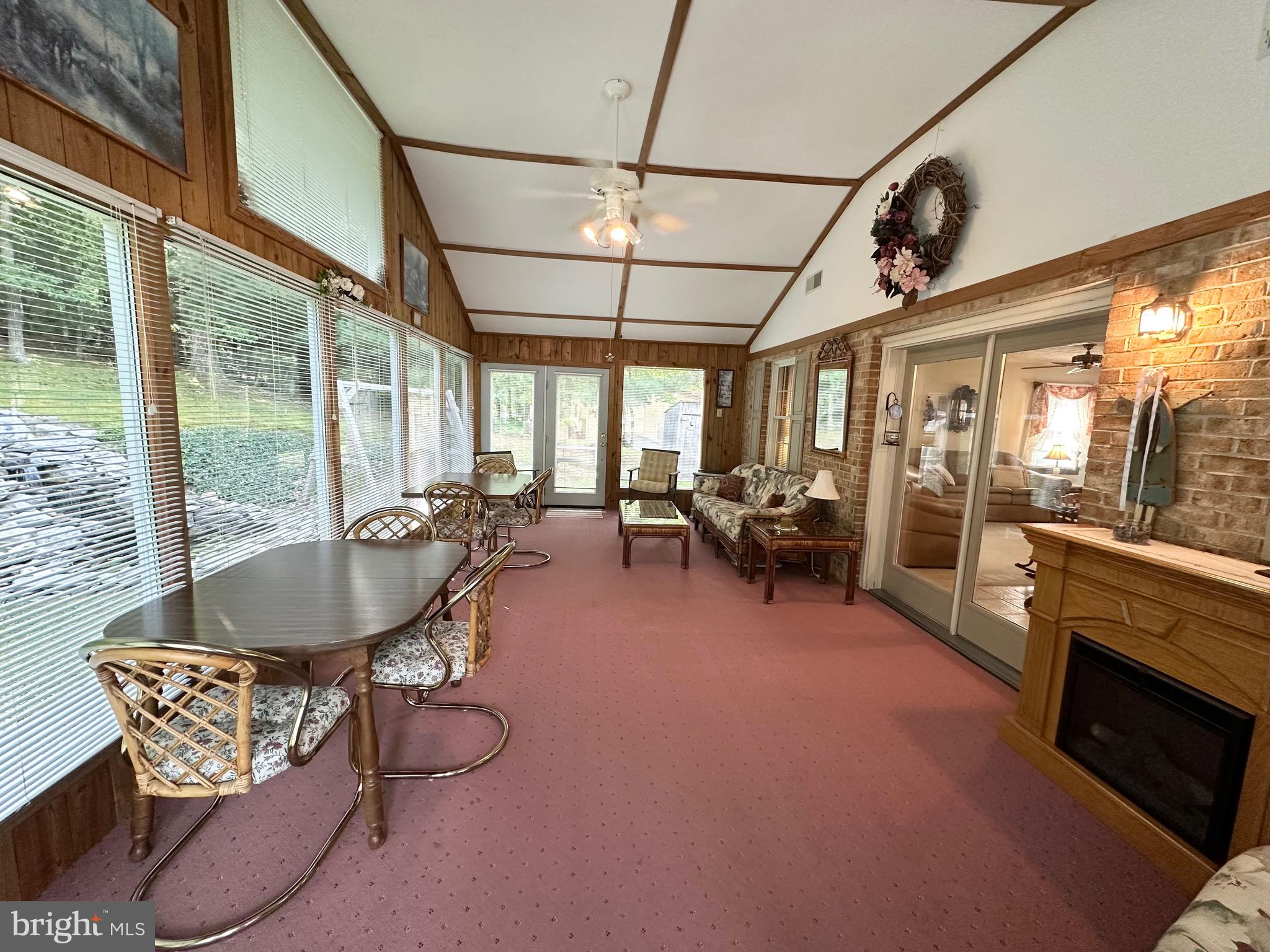 CALEDONIA - Residential