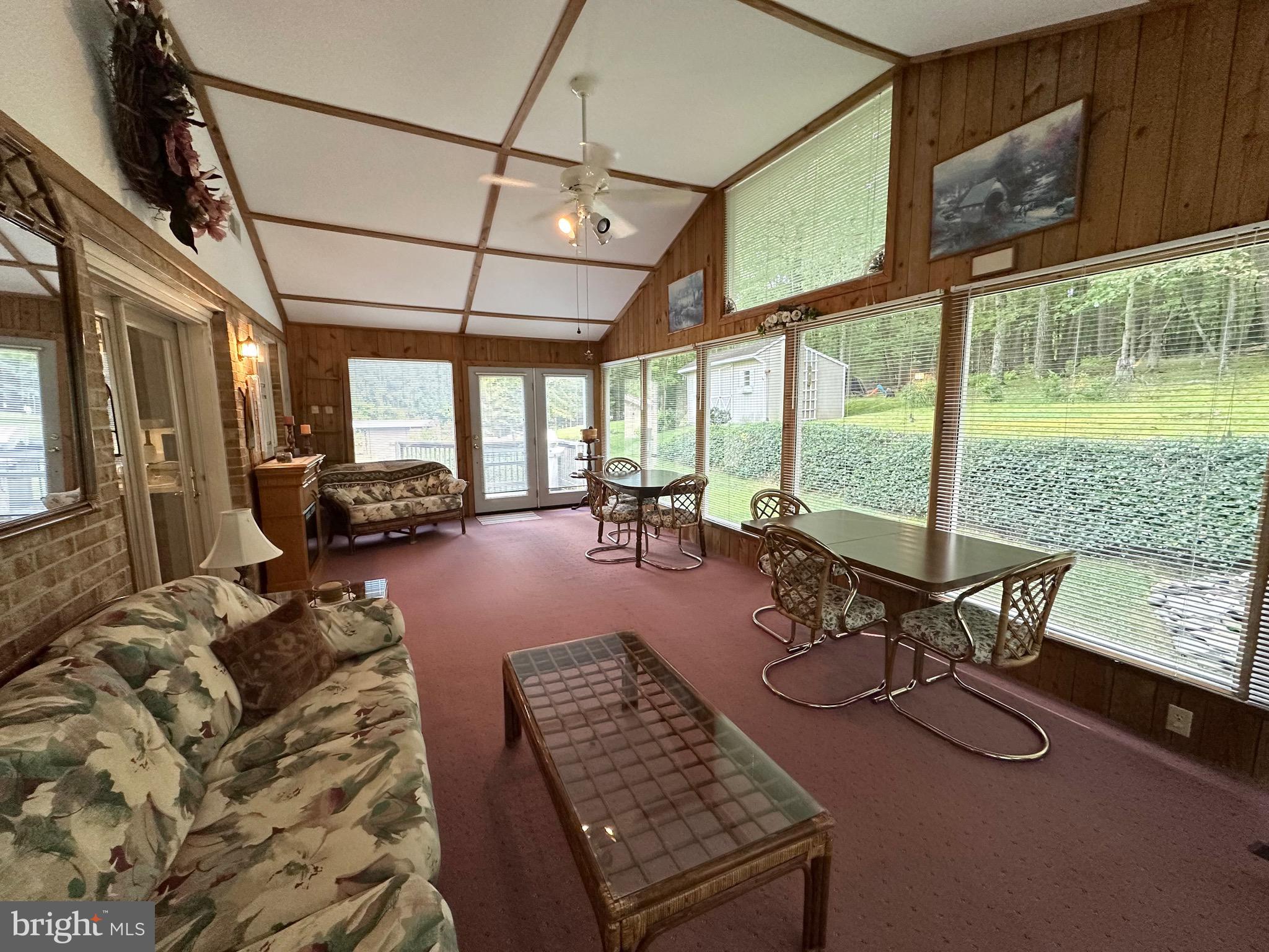 CALEDONIA - Residential