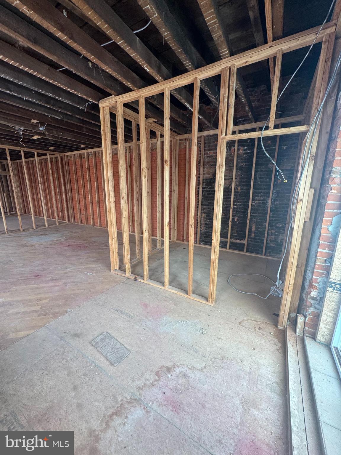 BRIDESBURG - Residential