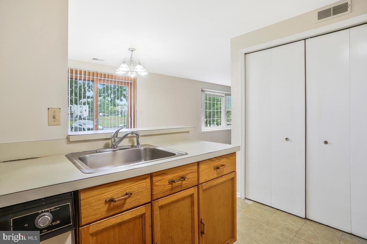 MOUNTAIN VIEW - Residential