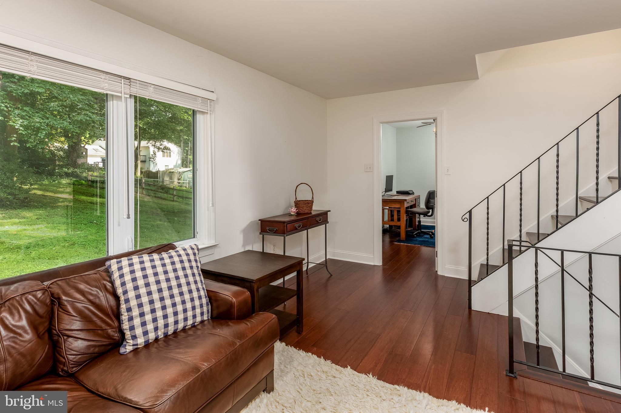 GLEN ACRES - Residential