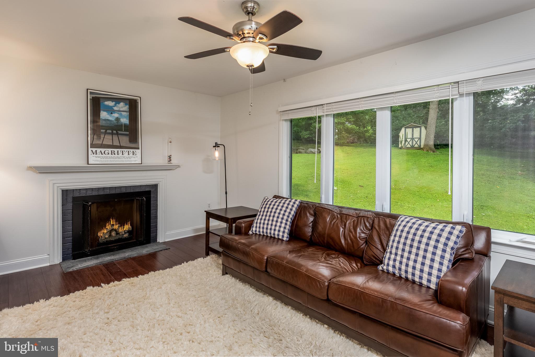 GLEN ACRES - Residential