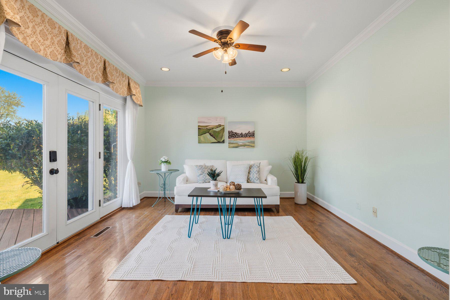 DARNESTOWN OUTSIDE - Residential