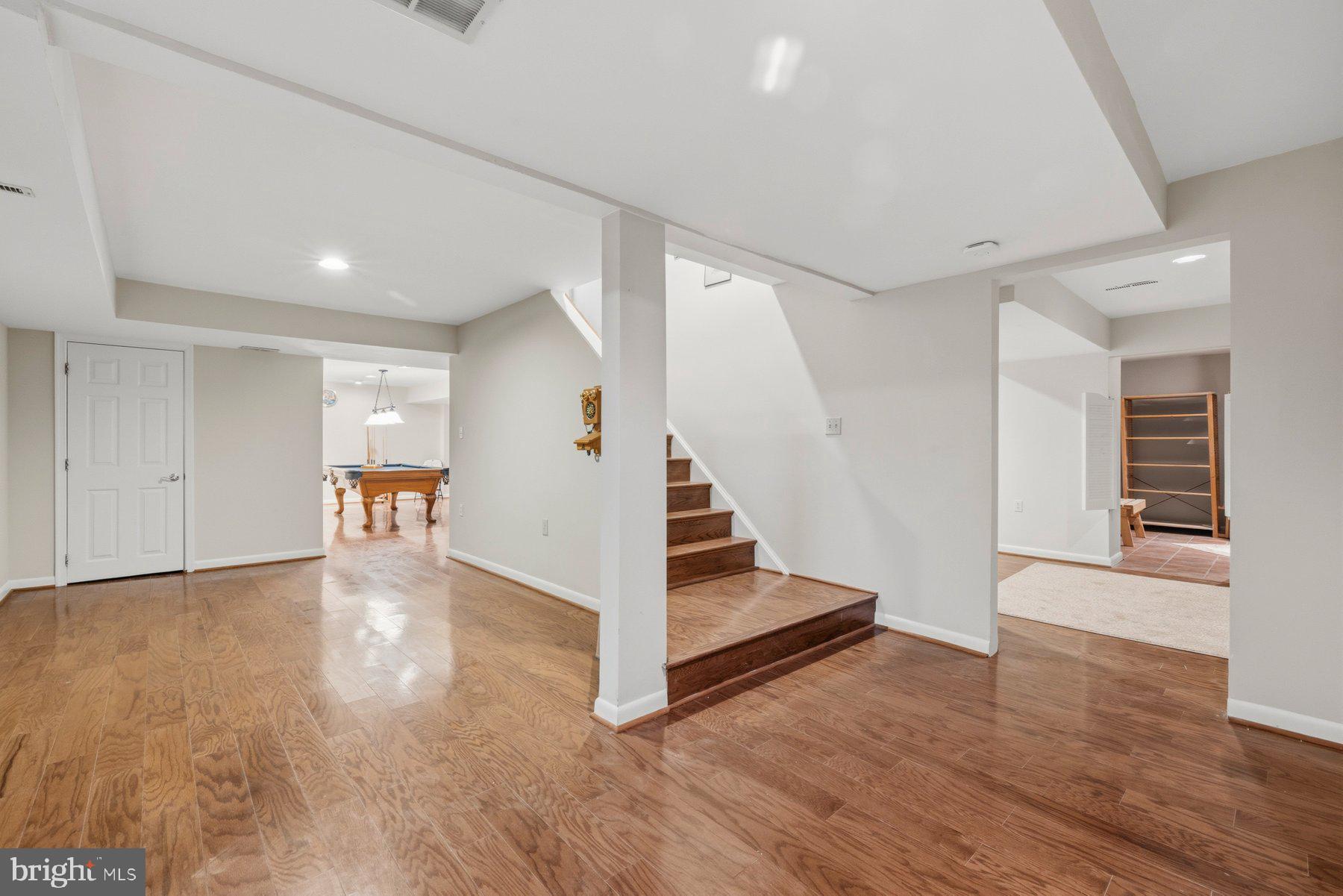 DARNESTOWN OUTSIDE - Residential