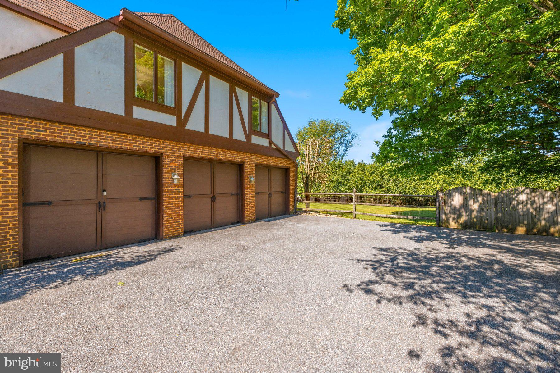 DARNESTOWN OUTSIDE - Residential