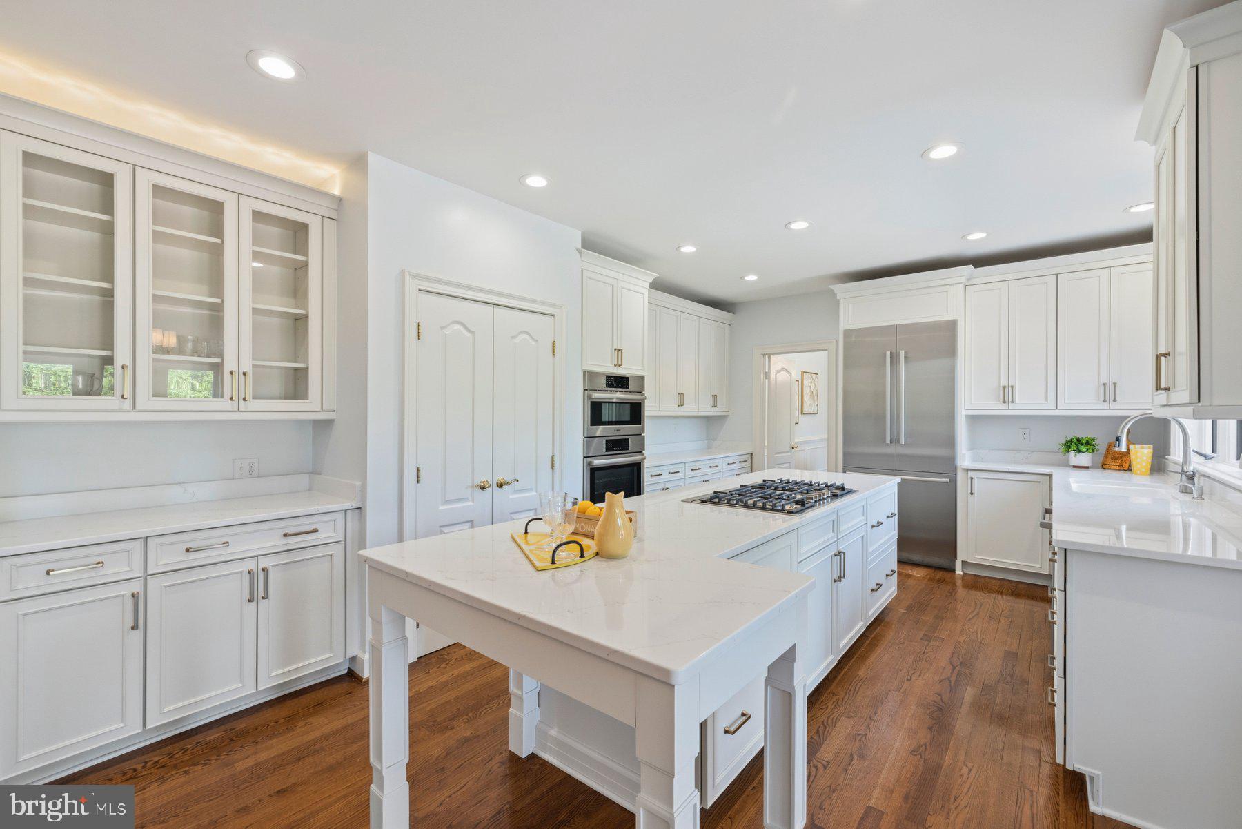 DARNESTOWN OUTSIDE - Residential