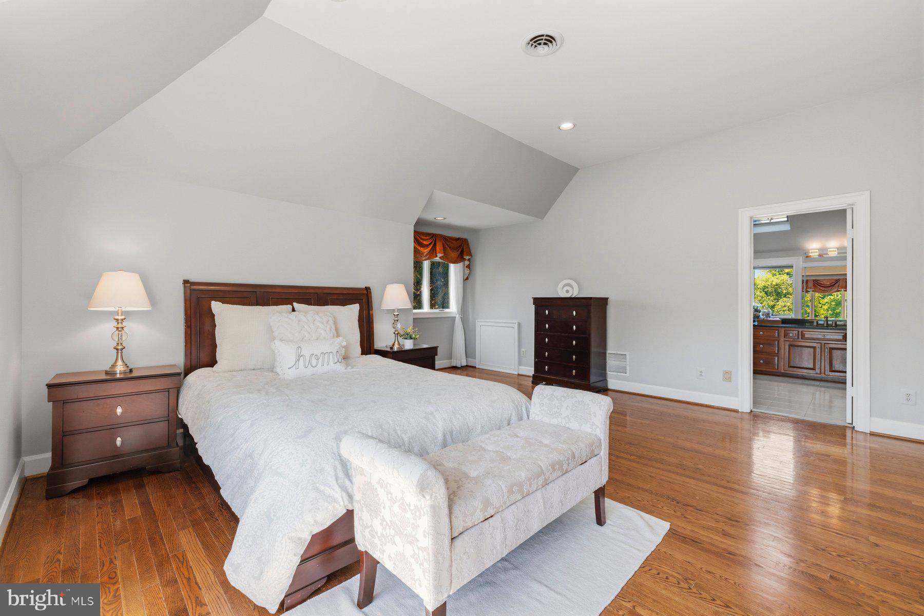 DARNESTOWN OUTSIDE - Residential