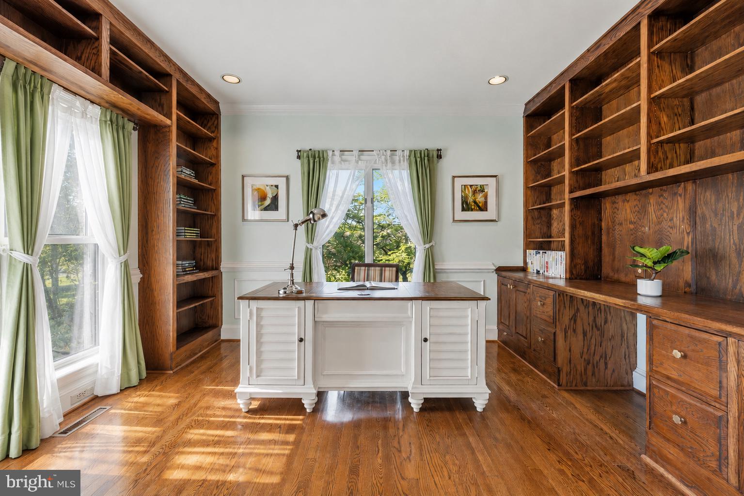 DARNESTOWN OUTSIDE - Residential