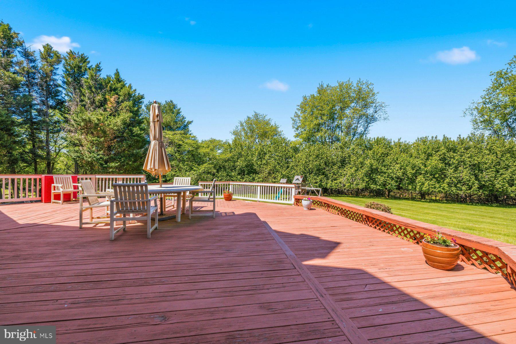 DARNESTOWN OUTSIDE - Residential
