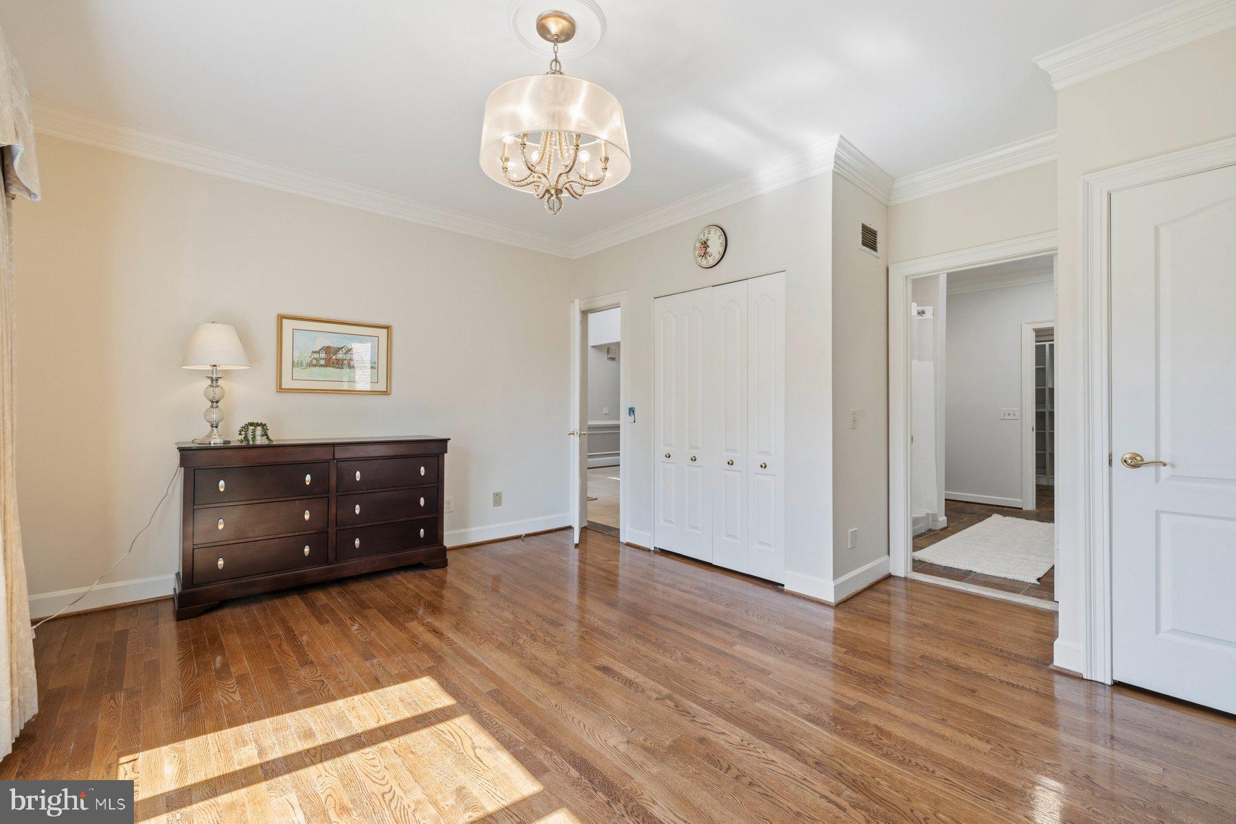 DARNESTOWN OUTSIDE - Residential