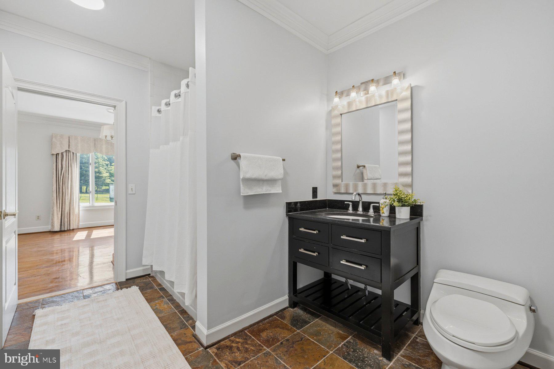 DARNESTOWN OUTSIDE - Residential