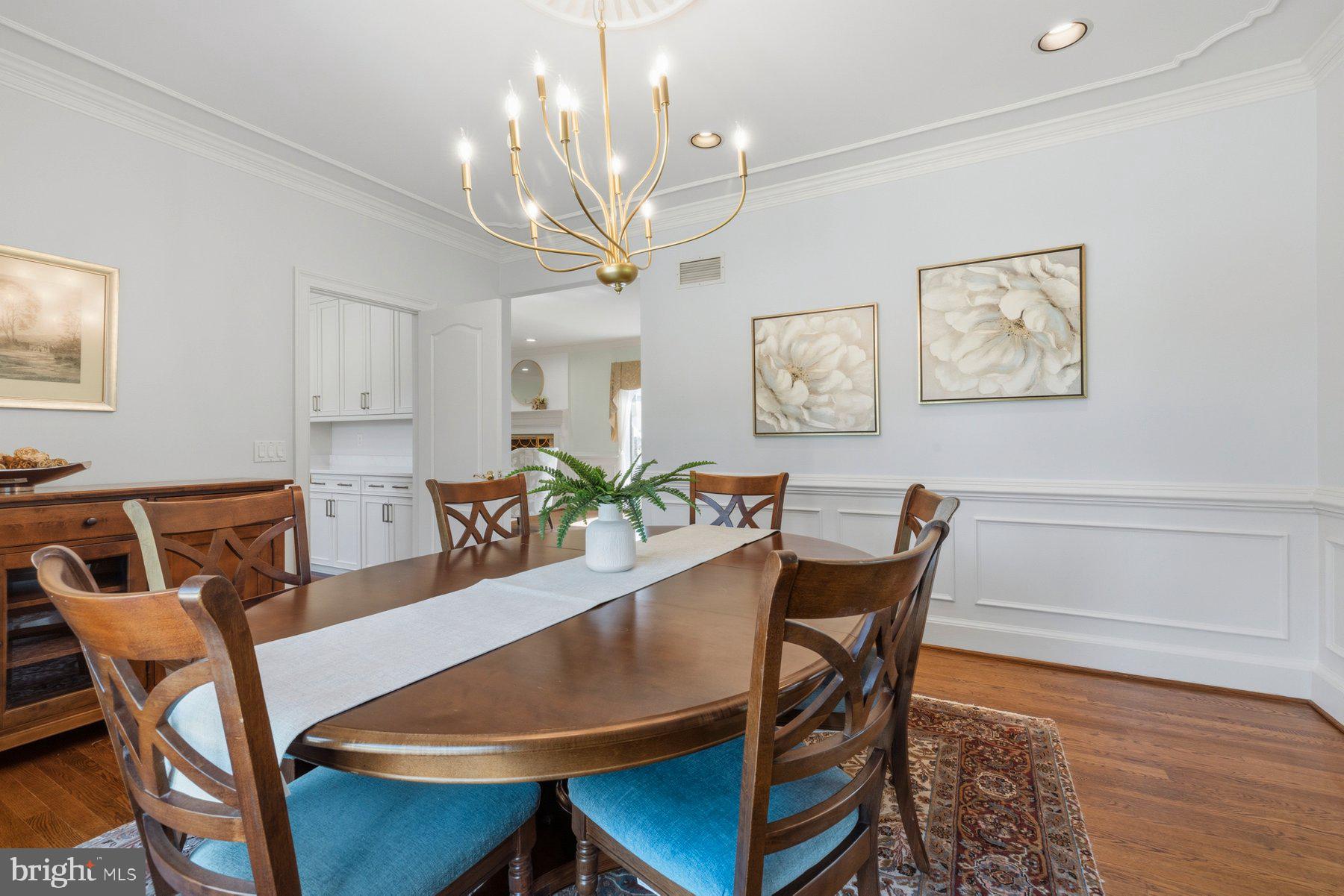 DARNESTOWN OUTSIDE - Residential