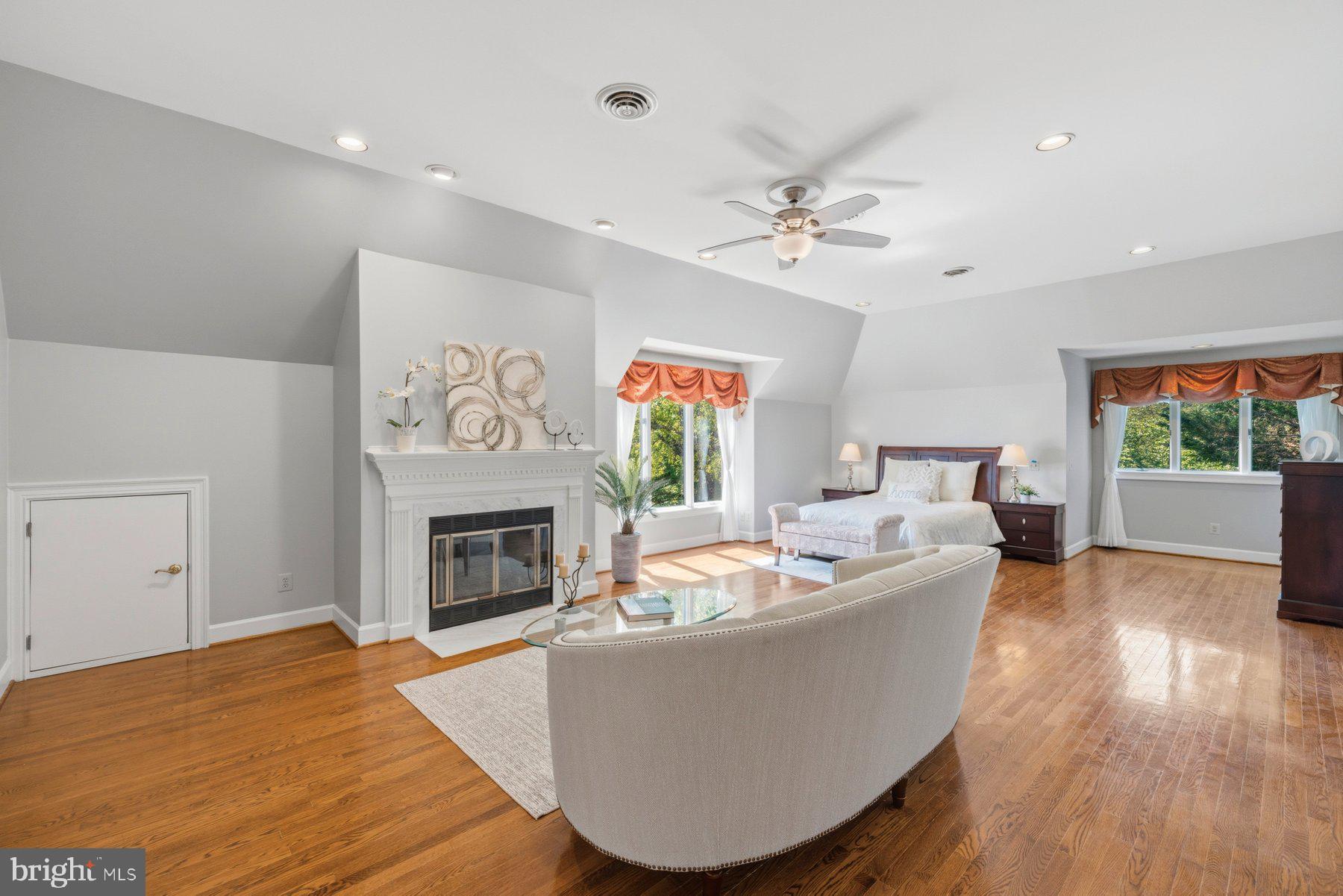 DARNESTOWN OUTSIDE - Residential