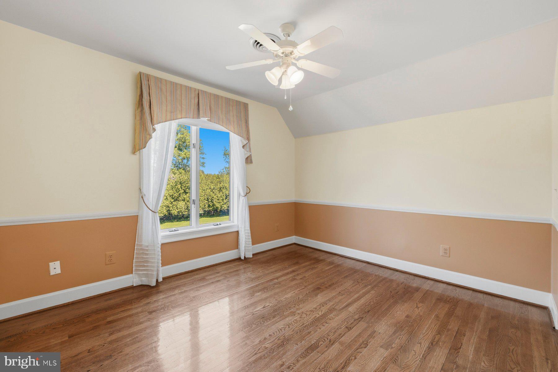 DARNESTOWN OUTSIDE - Residential