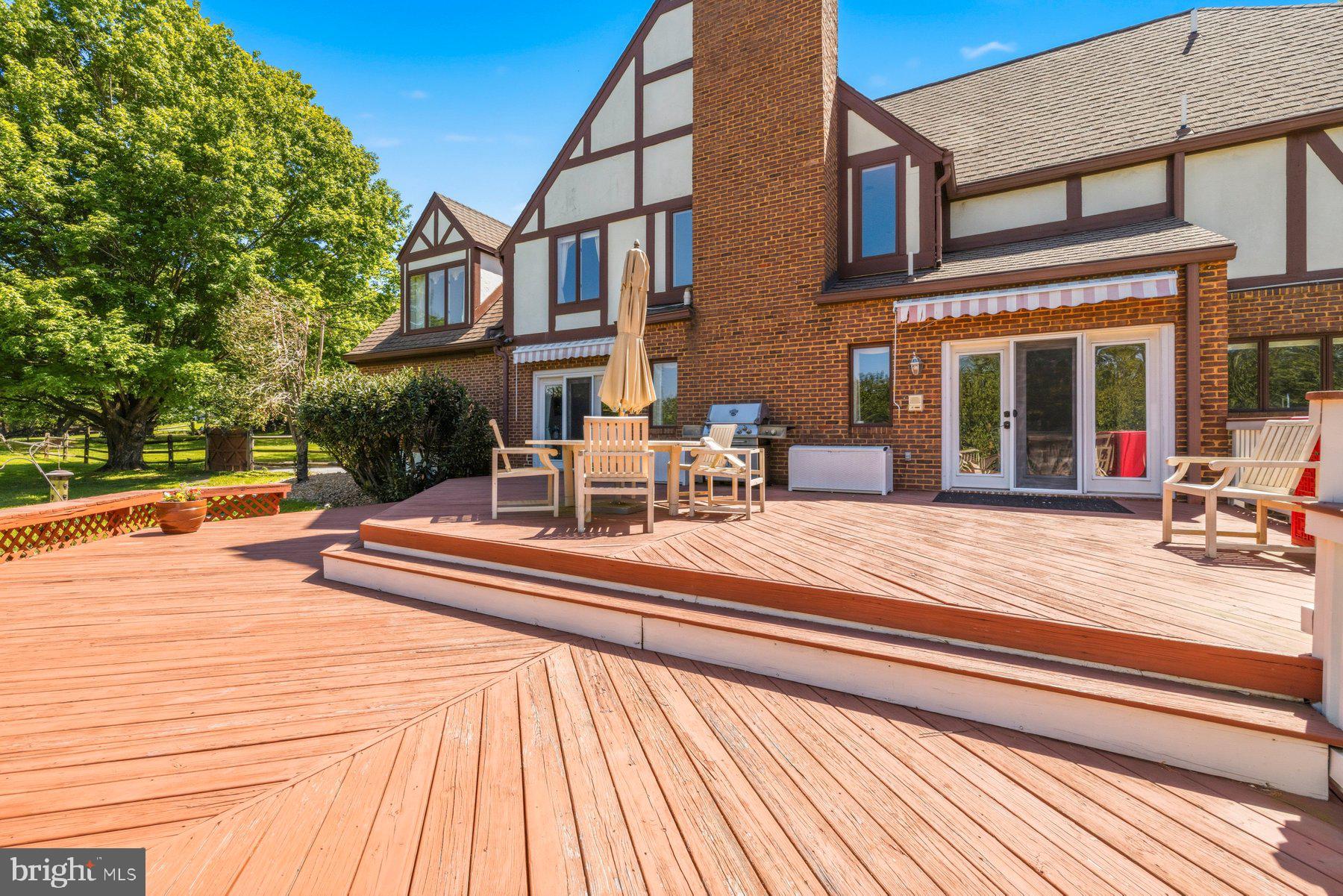 DARNESTOWN OUTSIDE - Residential