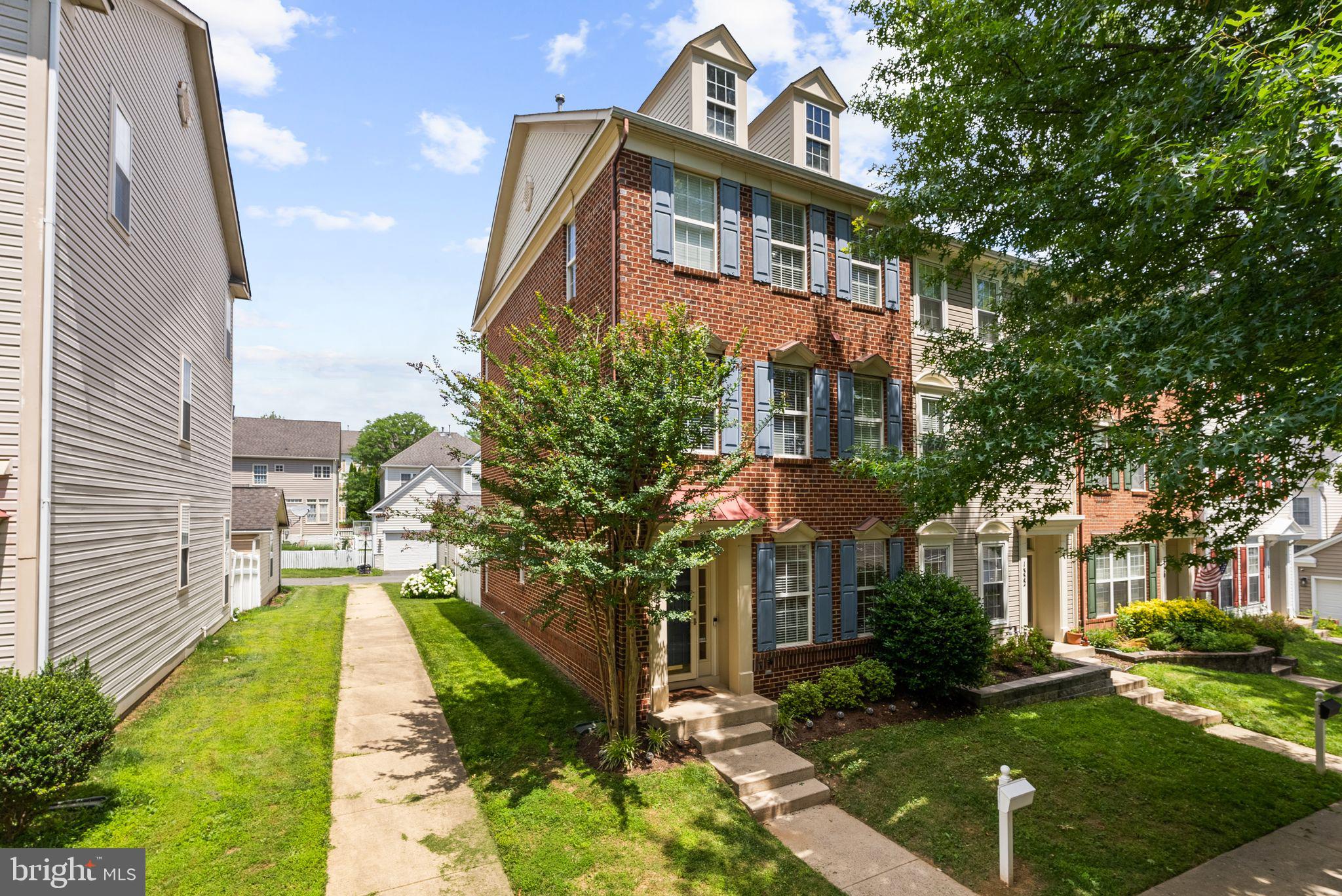 1324 MAIN MEWS