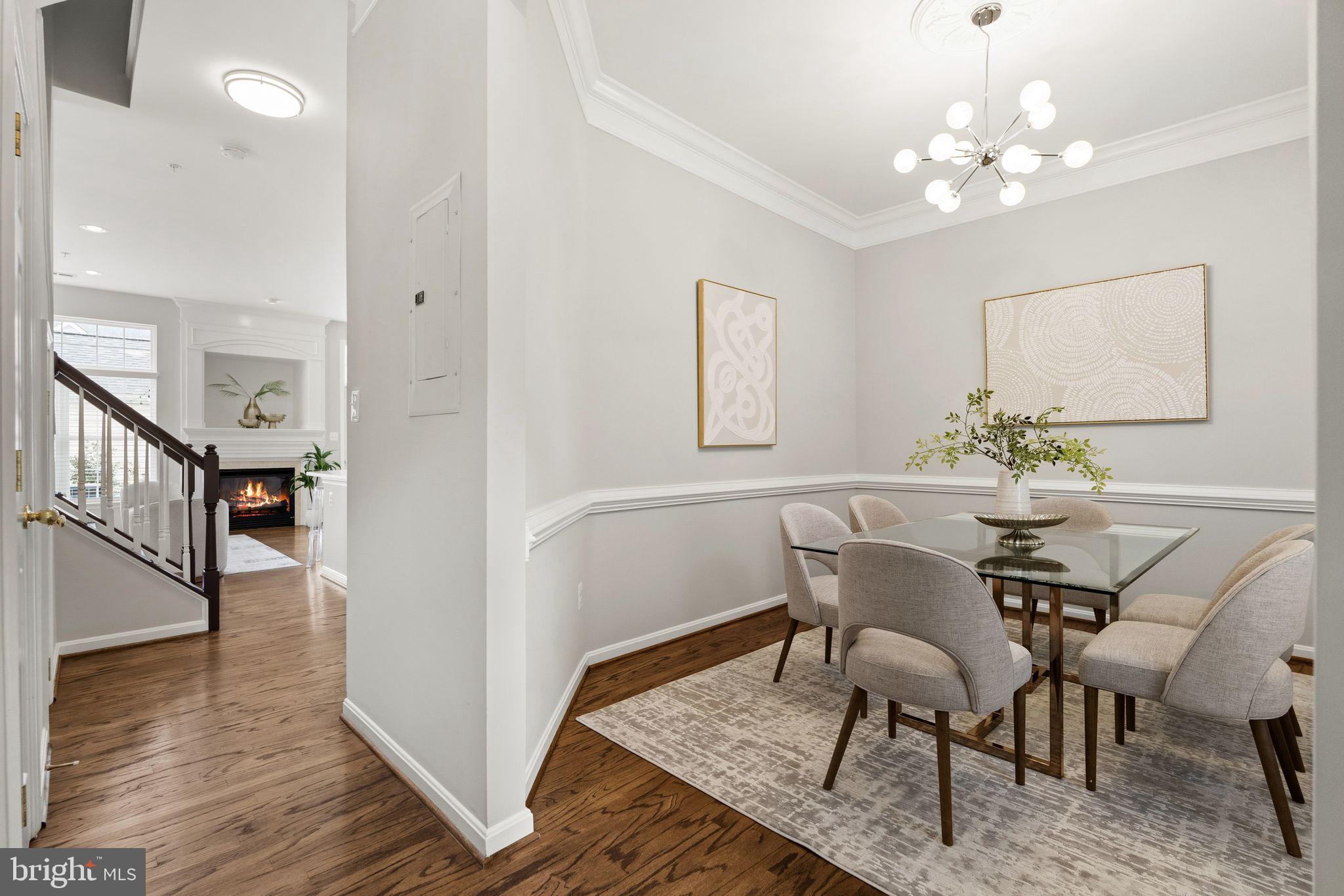 1324 MAIN MEWS