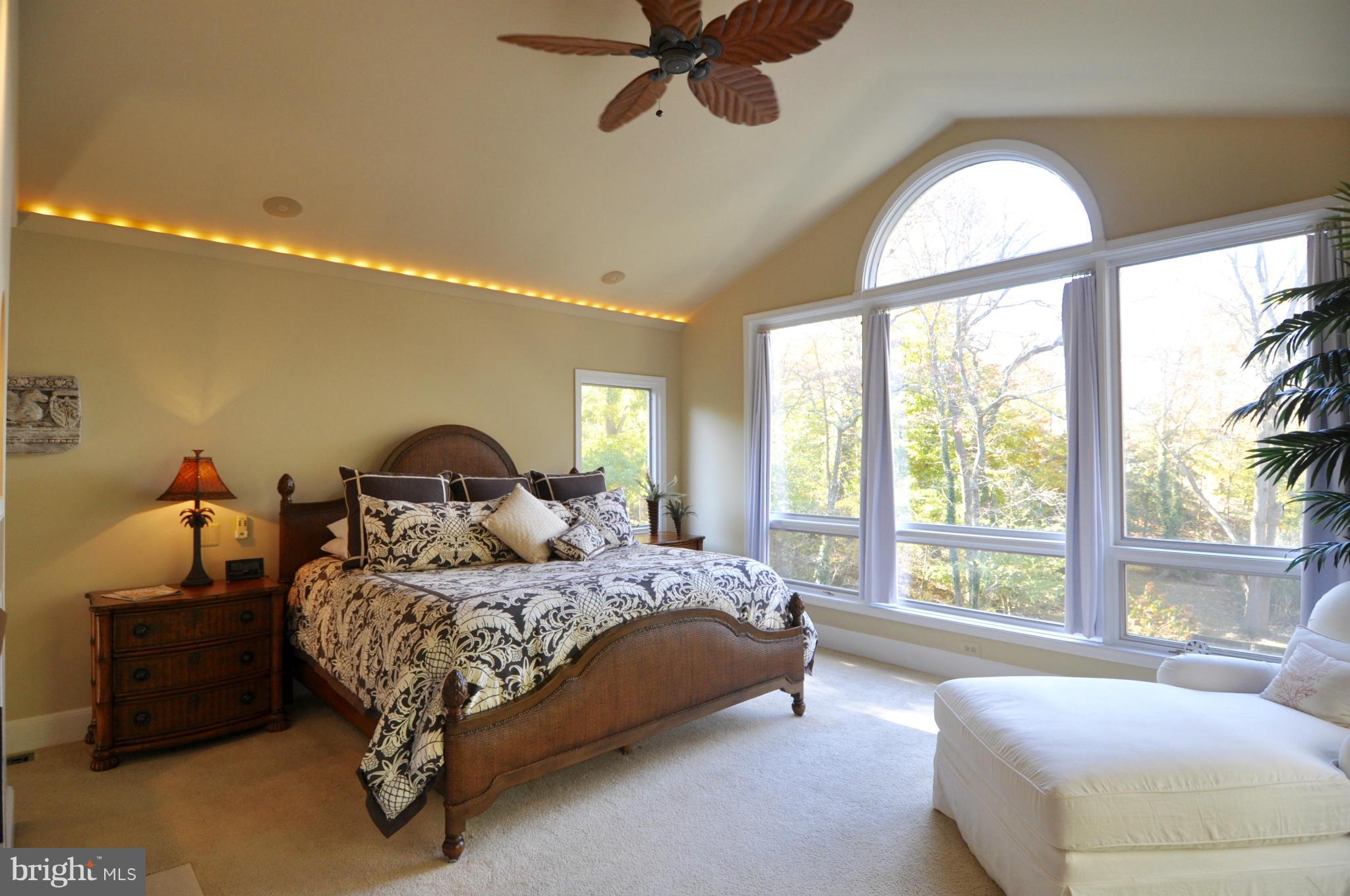 HIDDEN POINT - Residential