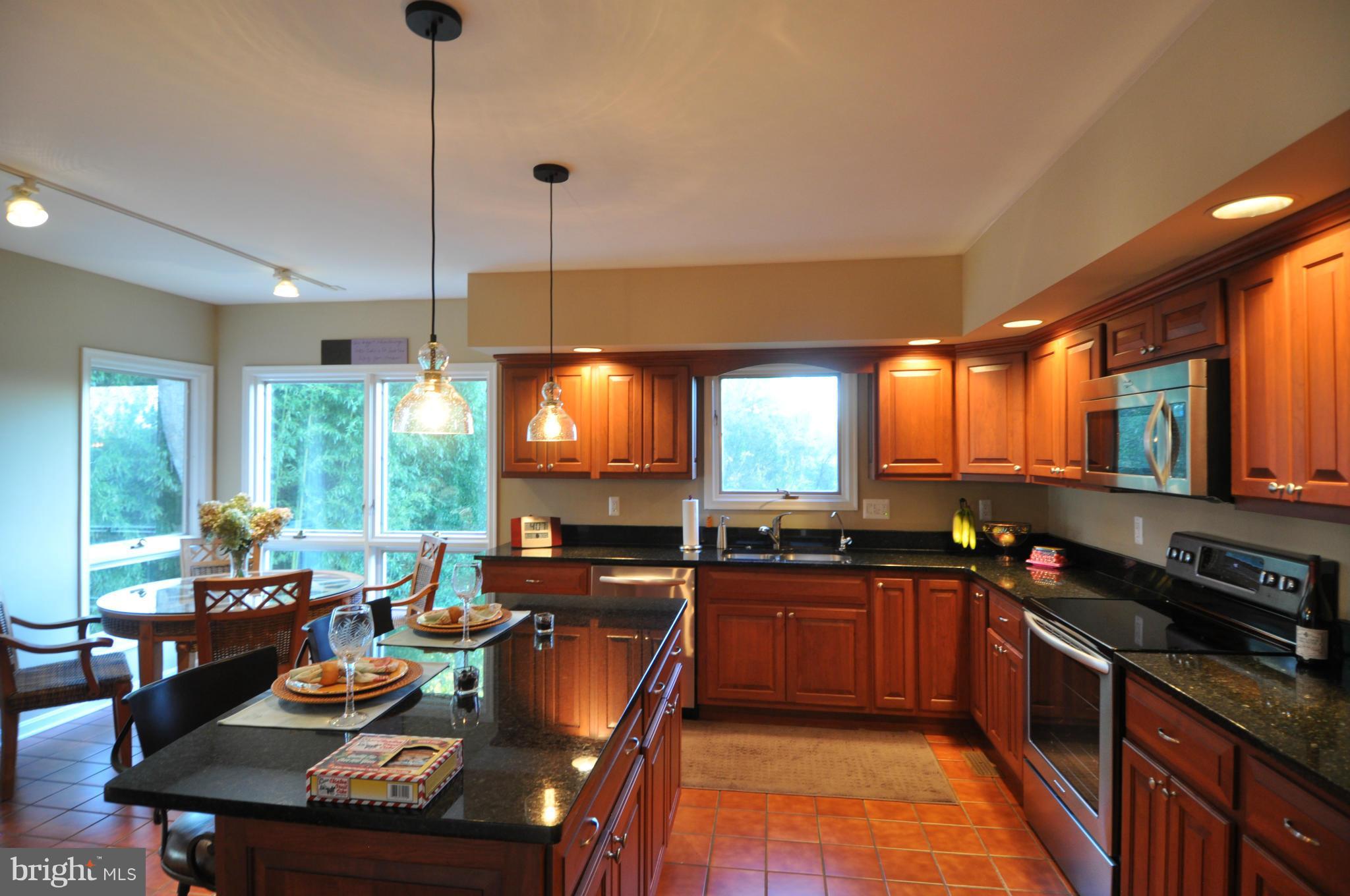 HIDDEN POINT - Residential