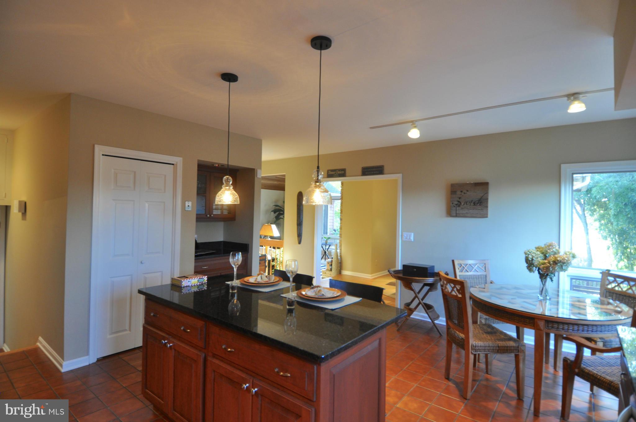 HIDDEN POINT - Residential