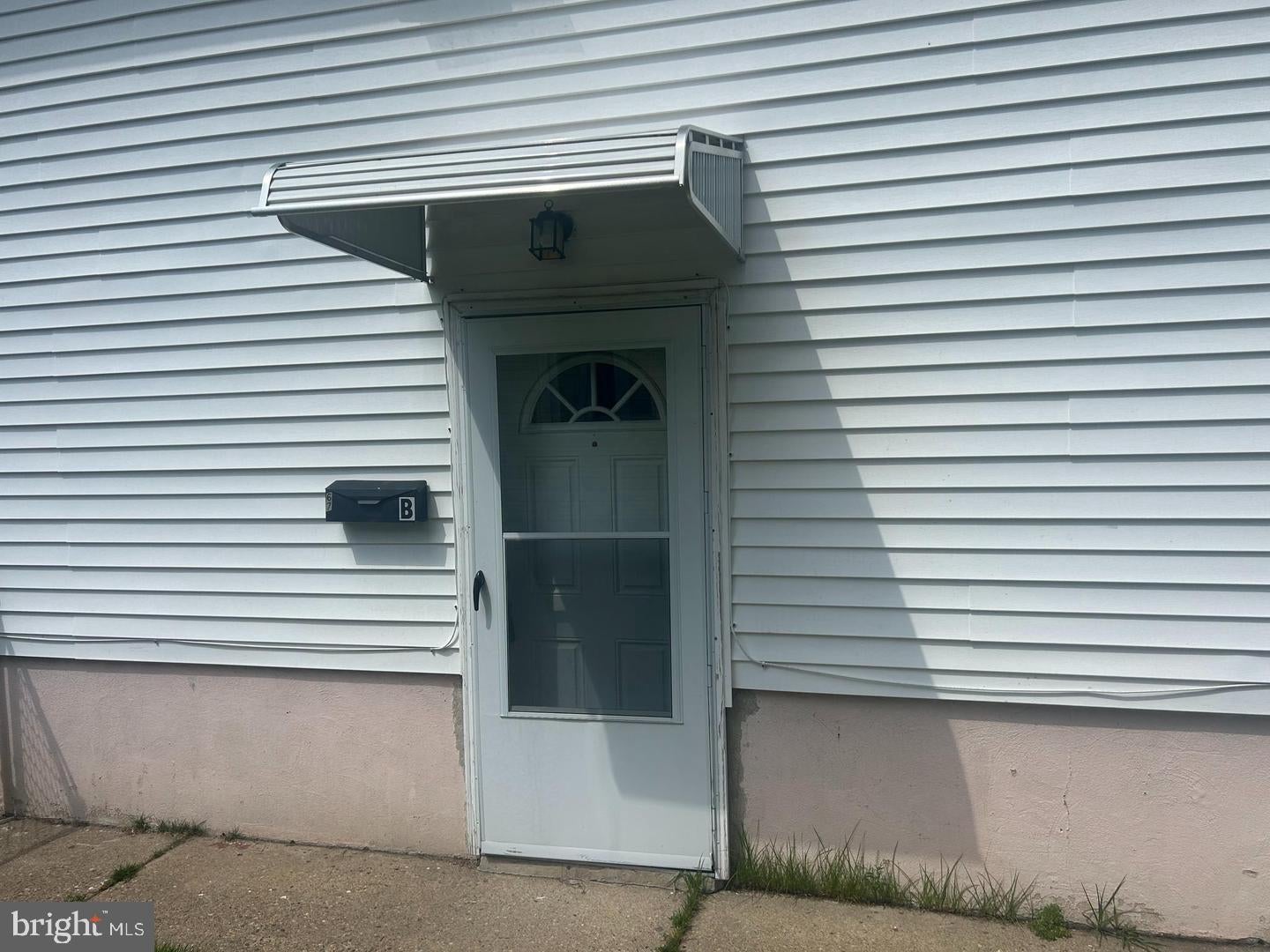 675 HENRY STREET