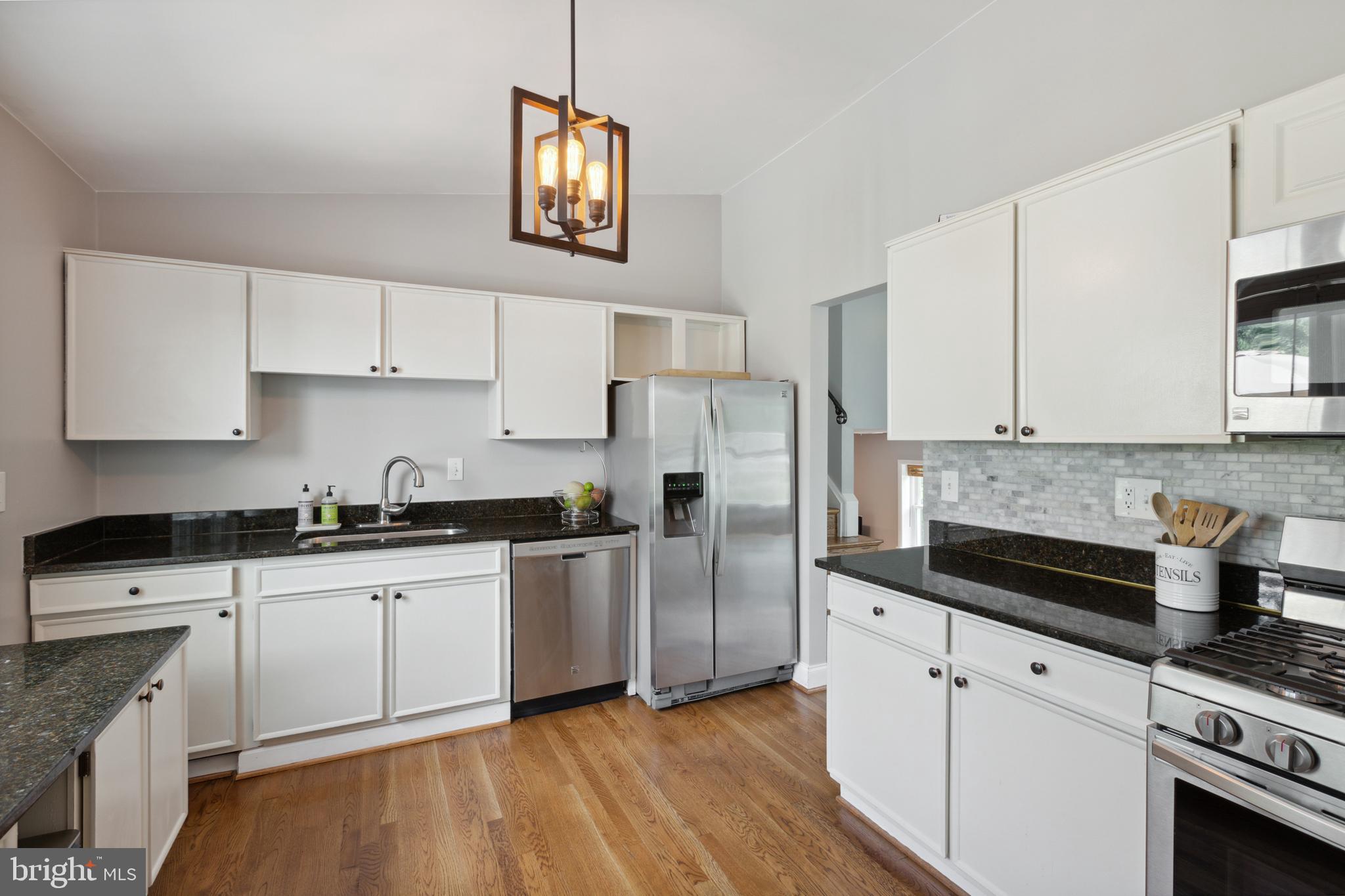 FOXHALL - Residential