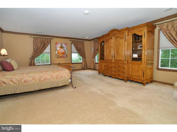 HUNTINGDON VALLEY - Residential