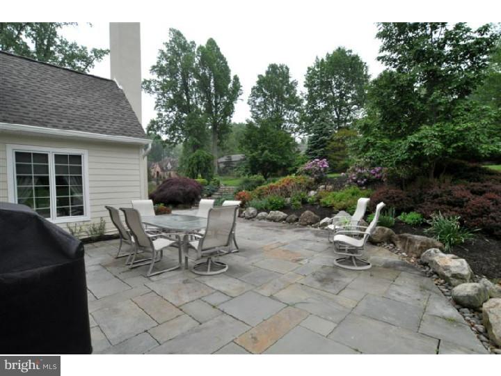 HUNTINGDON VALLEY - Residential